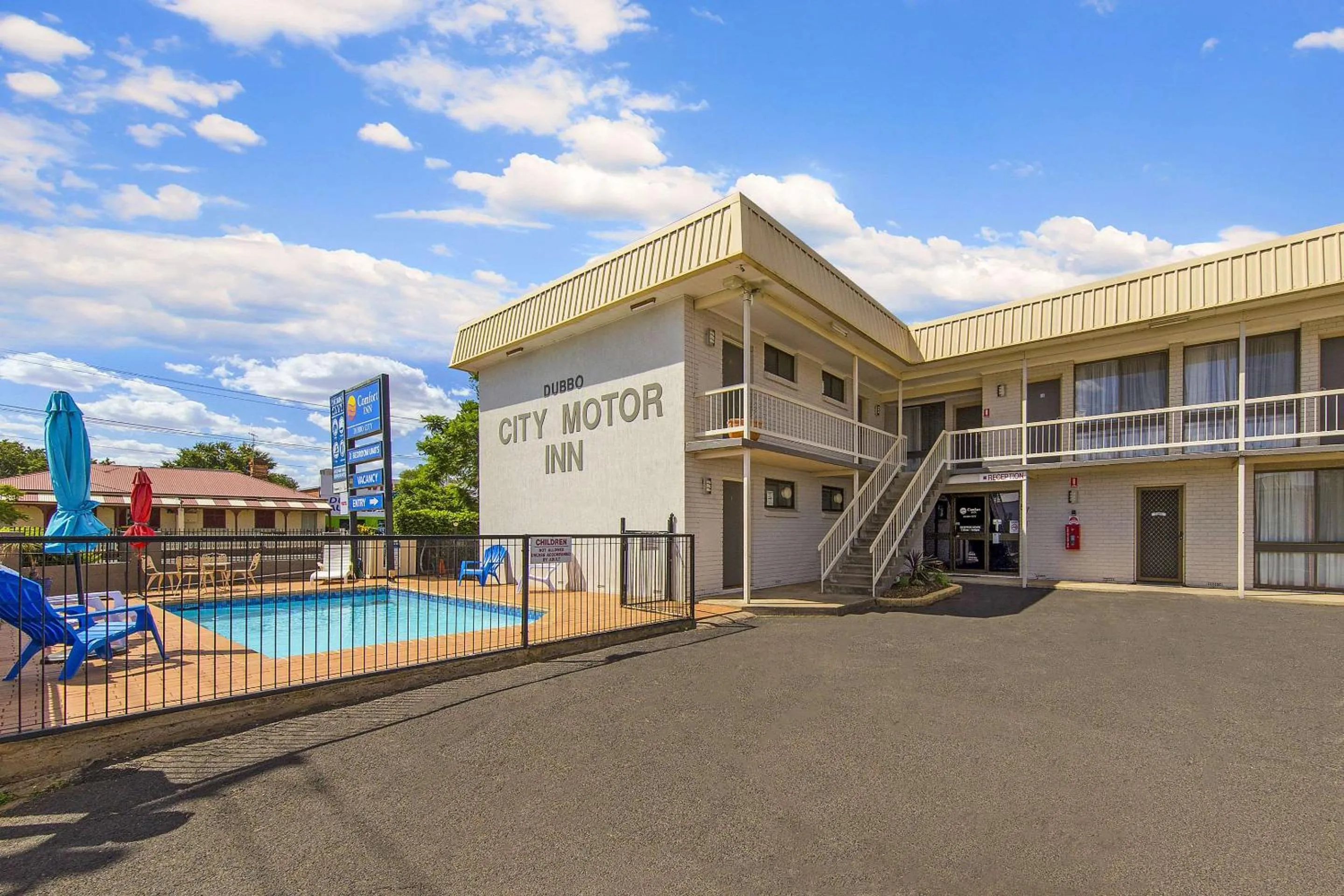 Property building in Comfort Inn Dubbo City