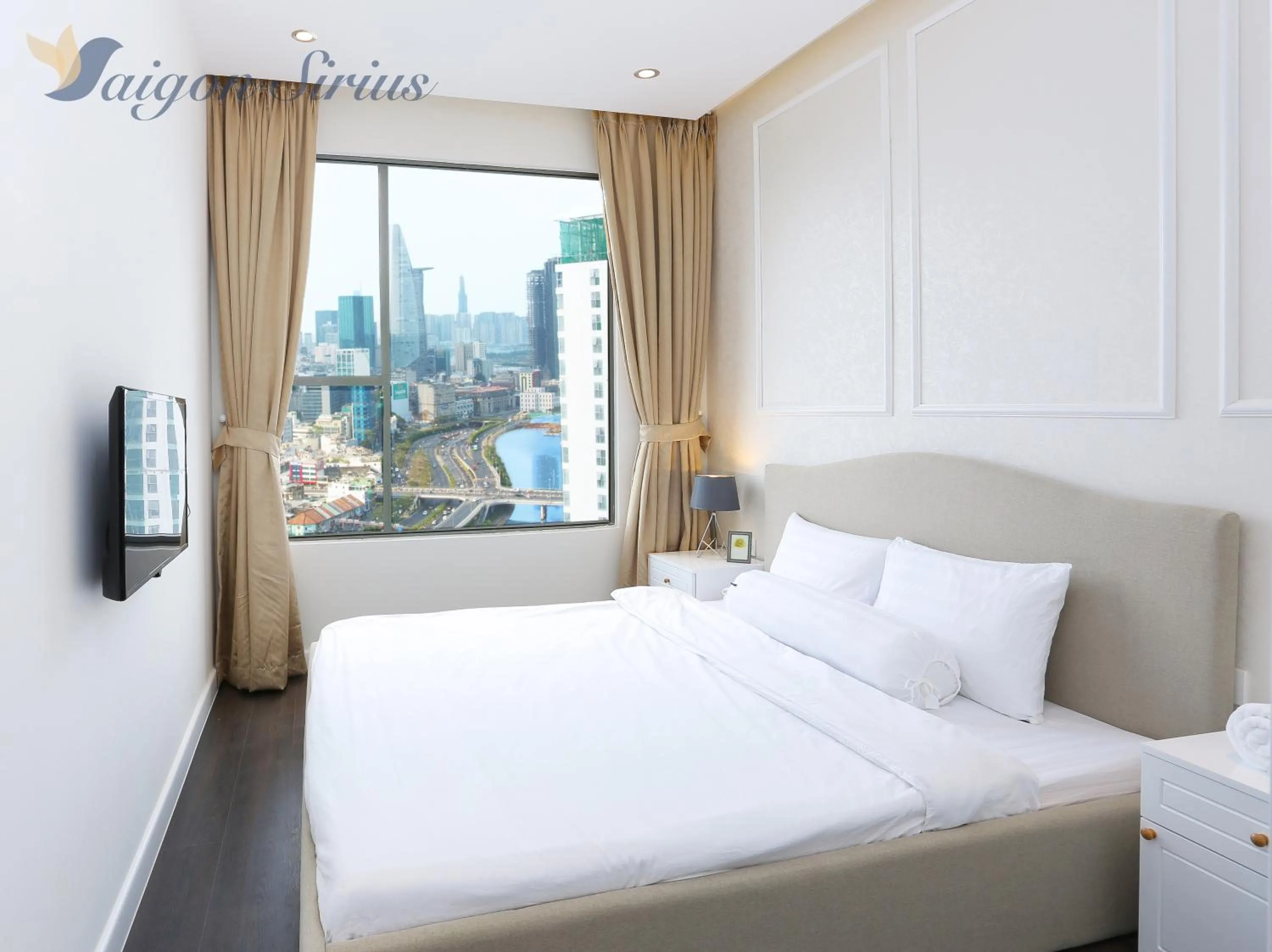 Bedroom, Bed in Saigon Sirius