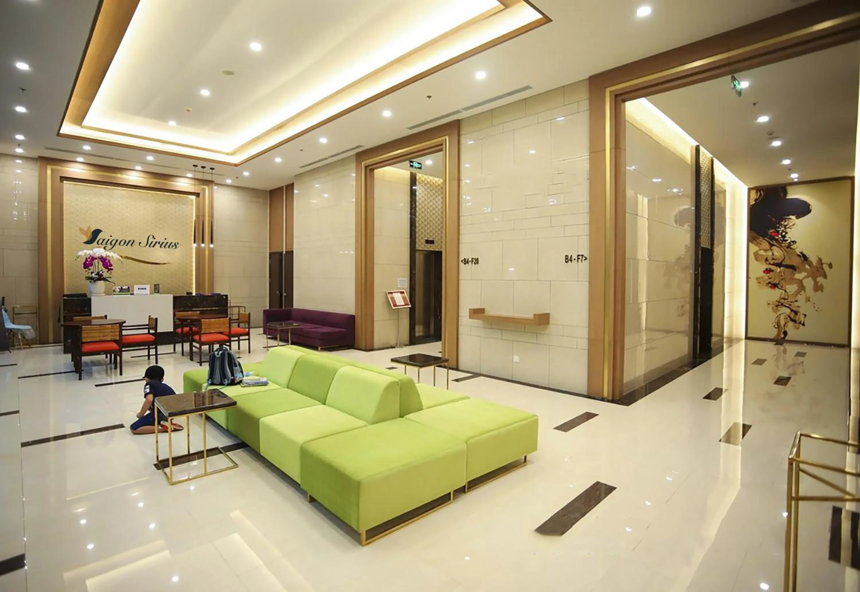Lobby or reception in Saigon Sirius