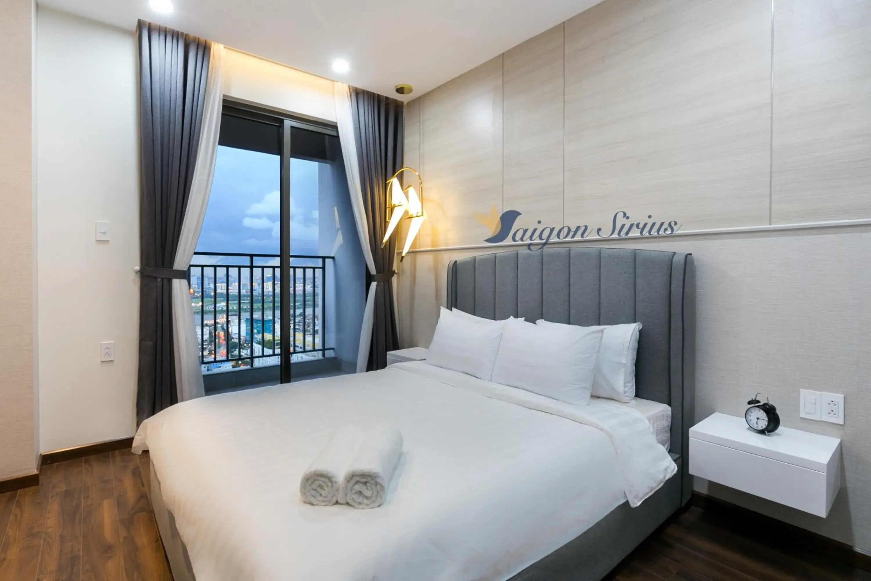 Two-Bedroom Apartment with Balcony and River View in Saigon Sirius Two-Bedroom Apartment with Balcony and River View in Saigon Sirius