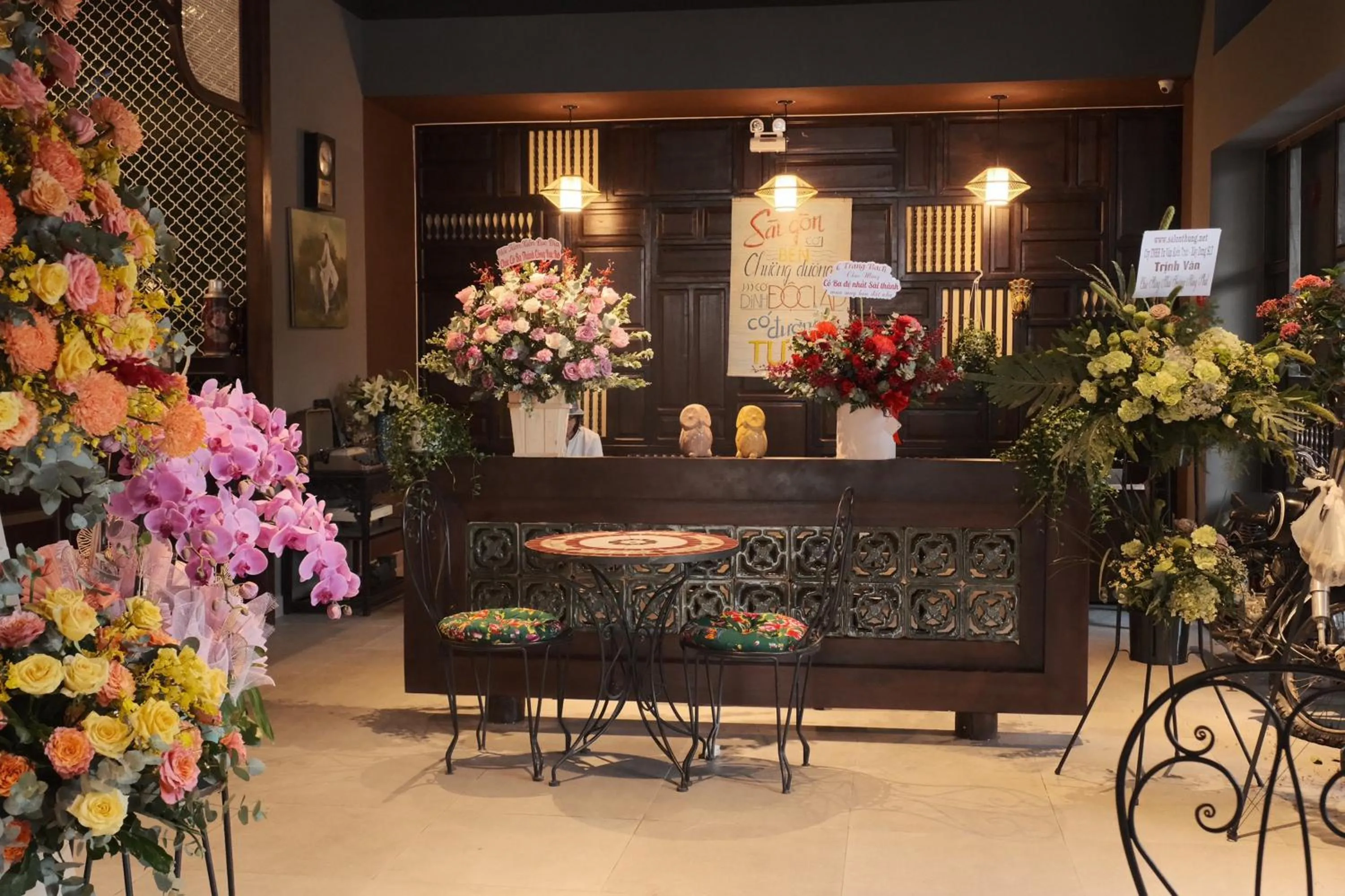 Restaurant/places to eat in Saigon Sirius