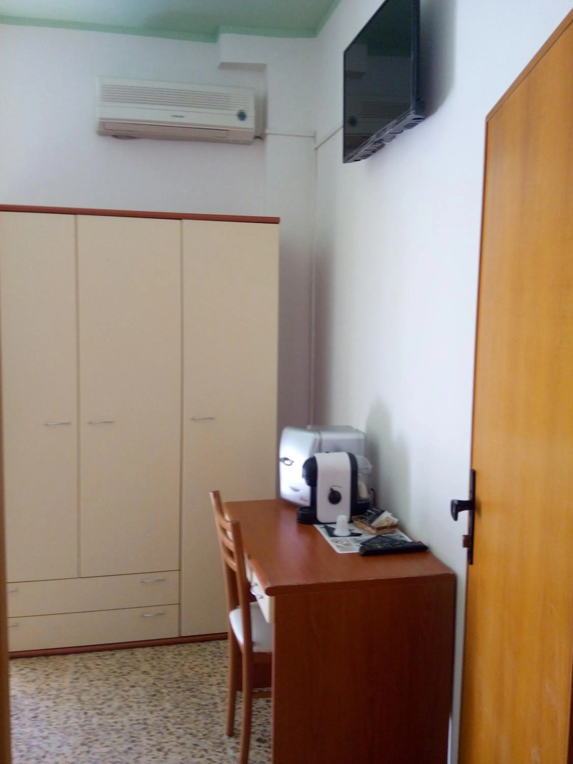 Bedroom in Hotel Calabria