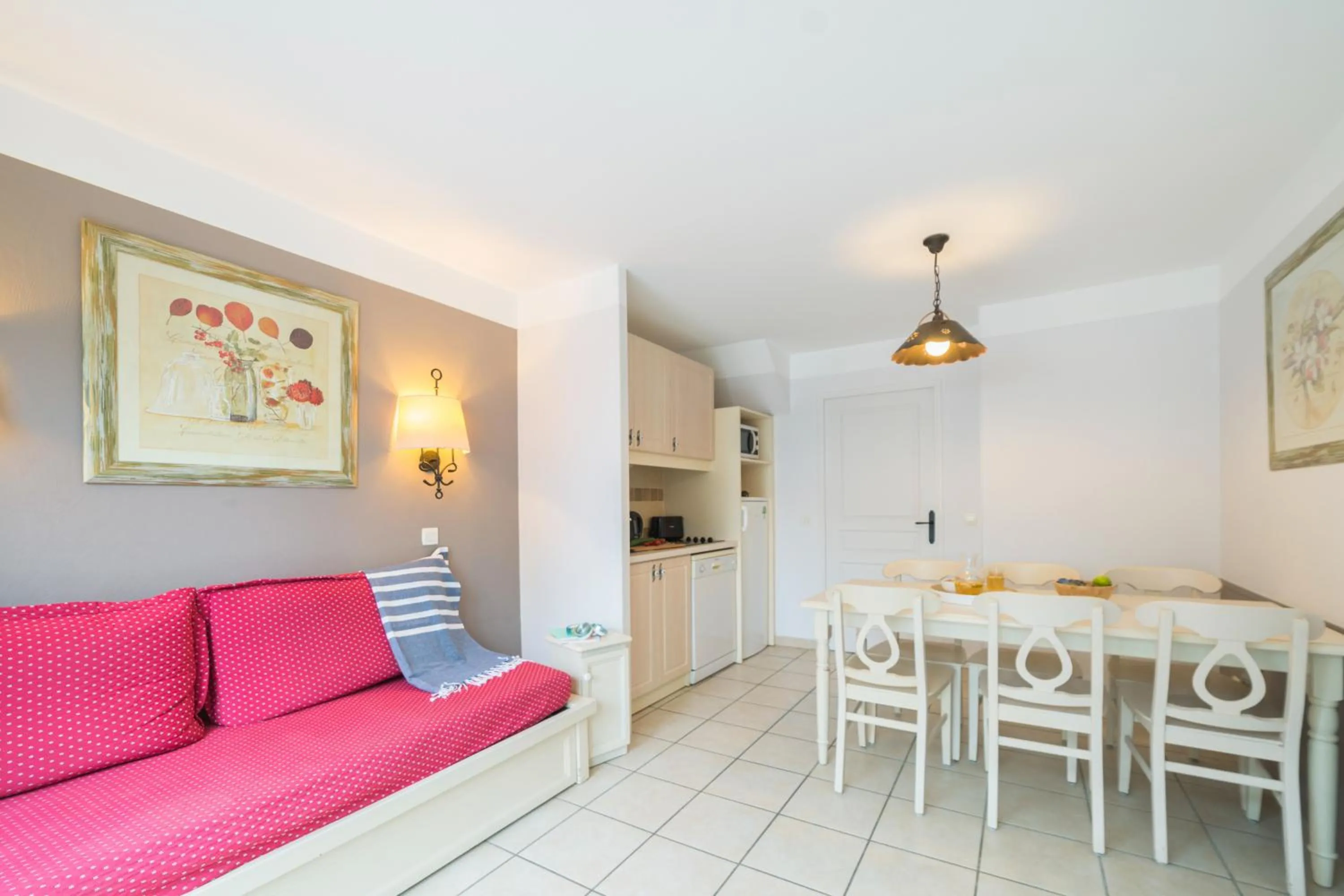 Kitchen or kitchenette in Village Pierre & Vacances Le Rouret