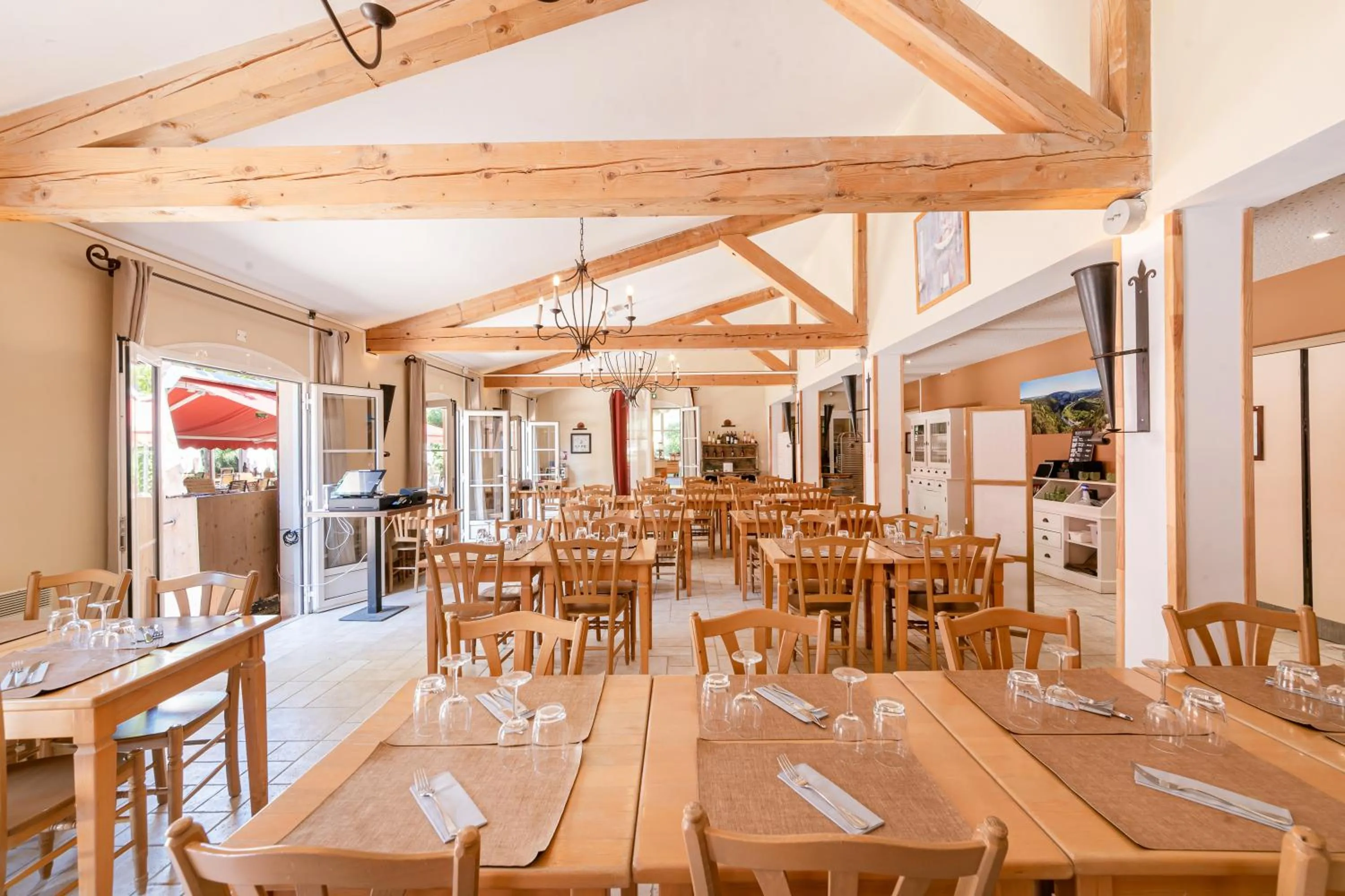 Restaurant/places to eat in Village Pierre & Vacances Le Rouret