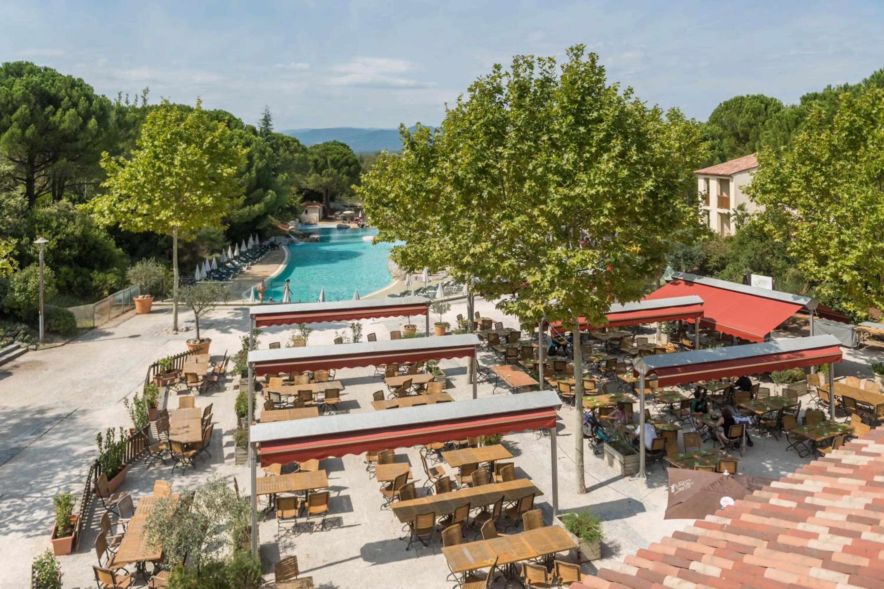 Property building in Village Pierre & Vacances Le Rouret