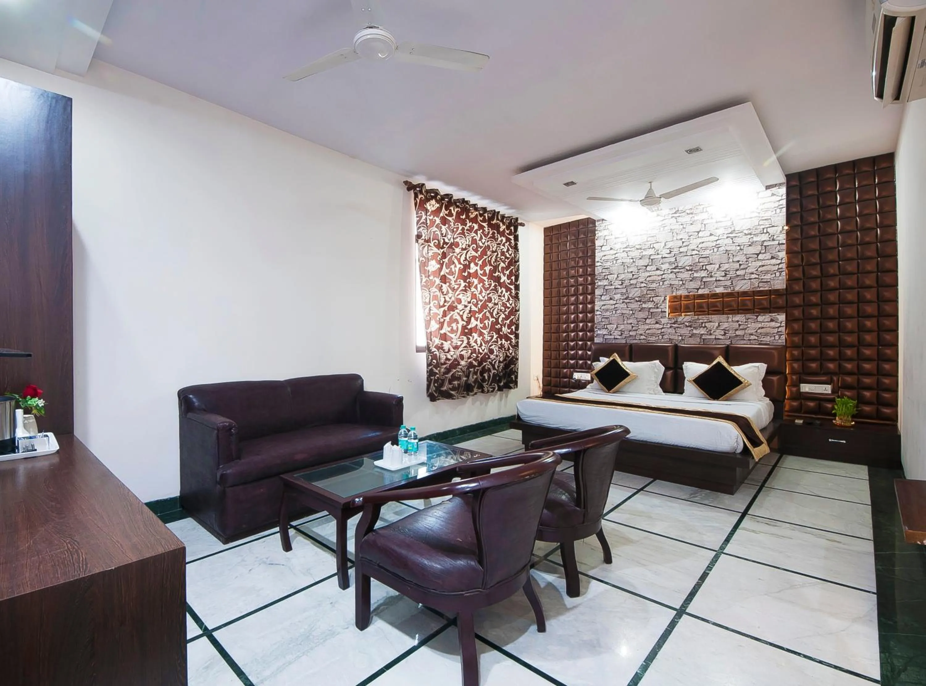 Bed in Hotel Good Palace