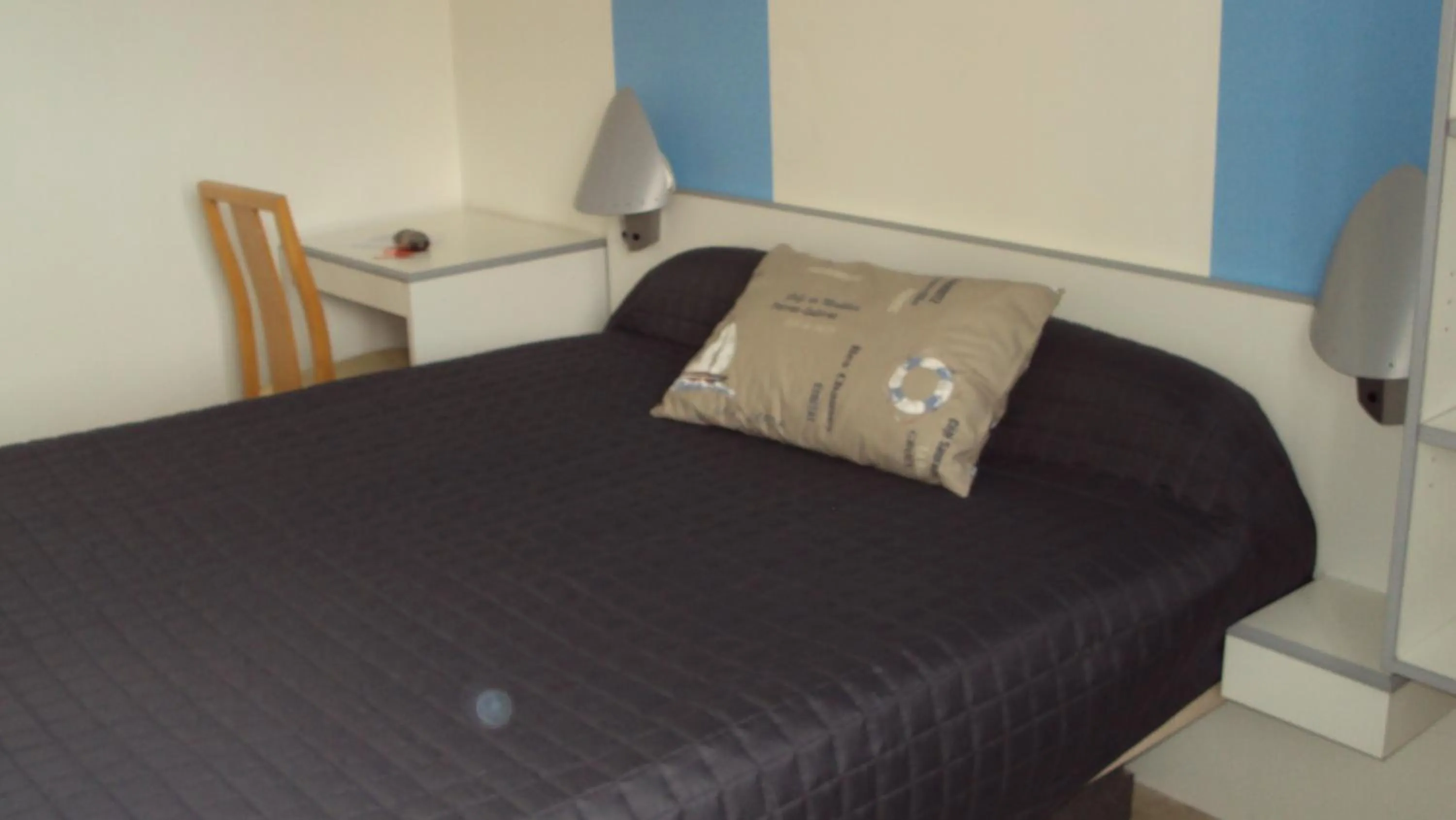 Bedroom, Bed in hotel l'échappée d'oléron