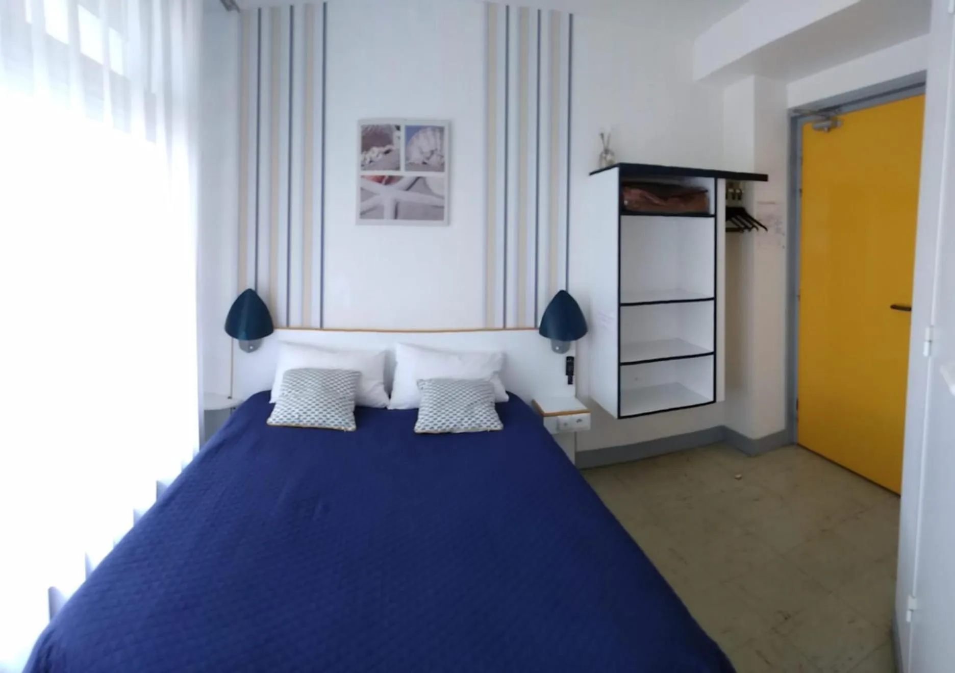 Bed in hotel l'échappée d'oléron