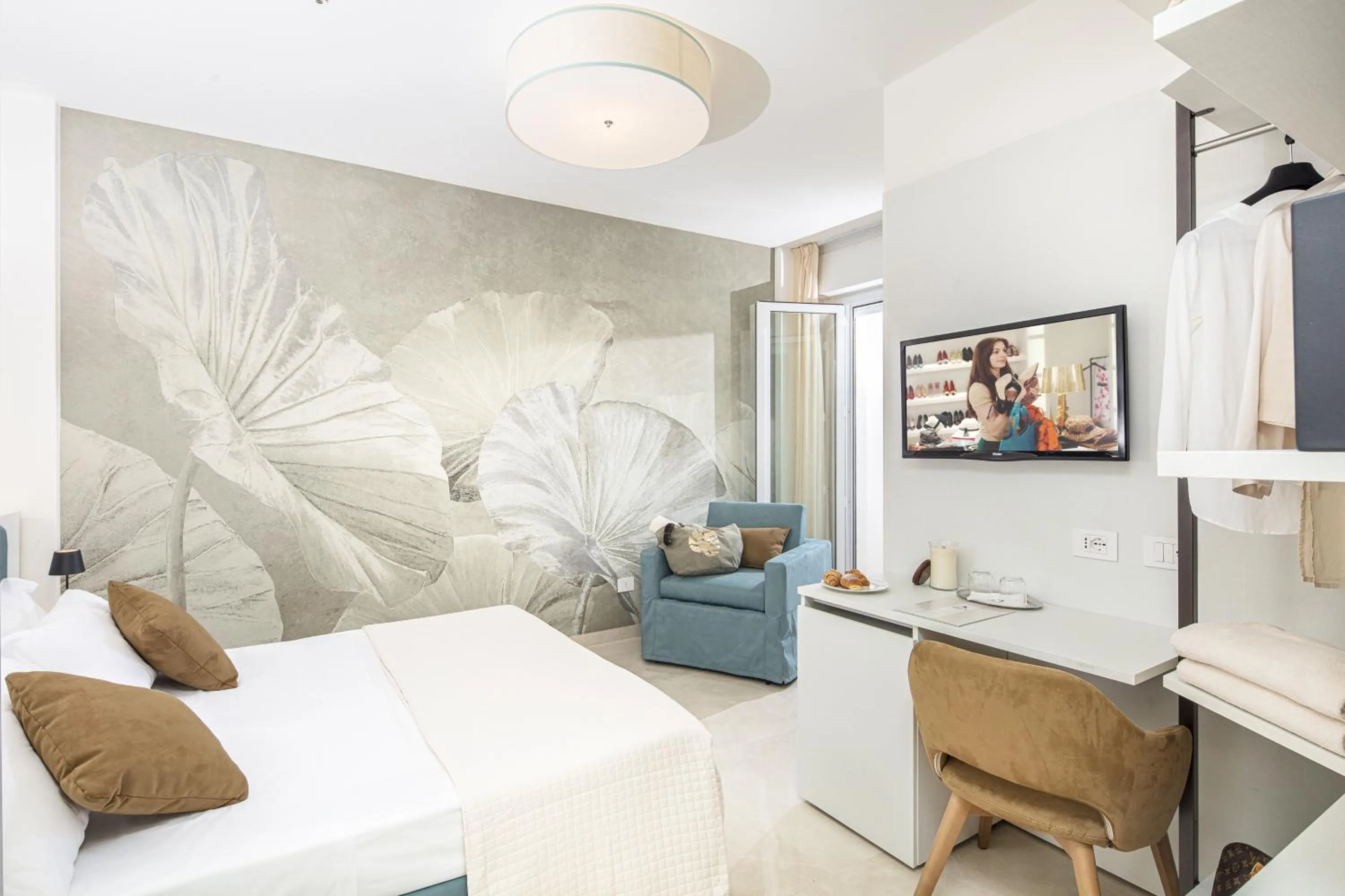 Restaurant/places to eat, Bed in Hotel Jasminum