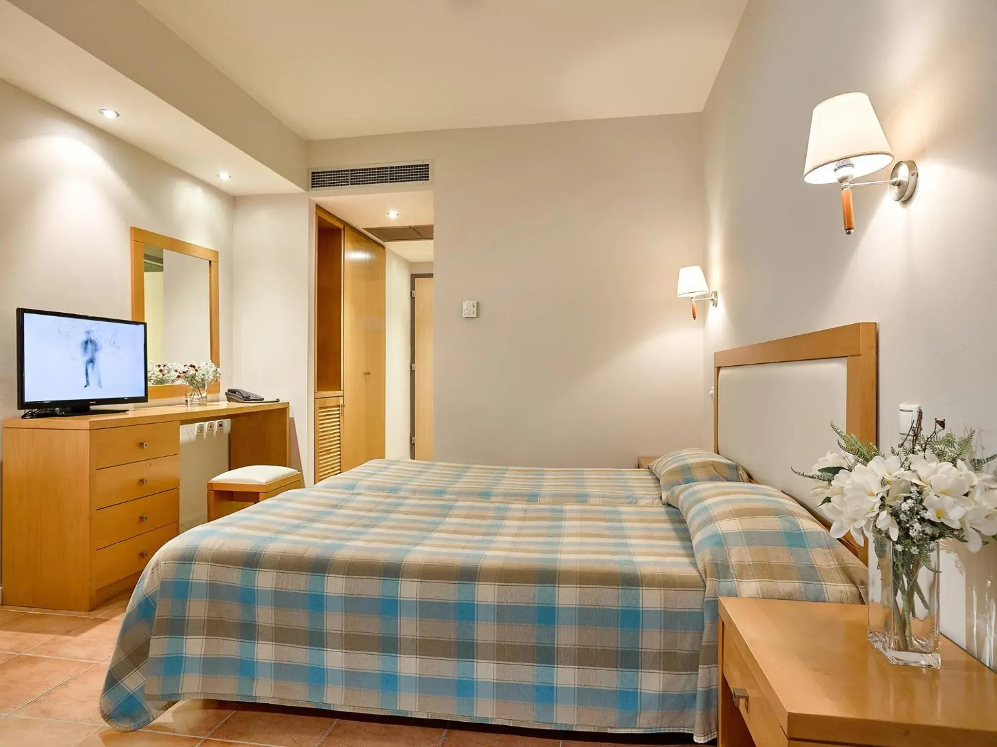 Double Room with Extra Bed in Cabo Verde Hotel Double Room with Extra Bed in Cabo Verde Hotel