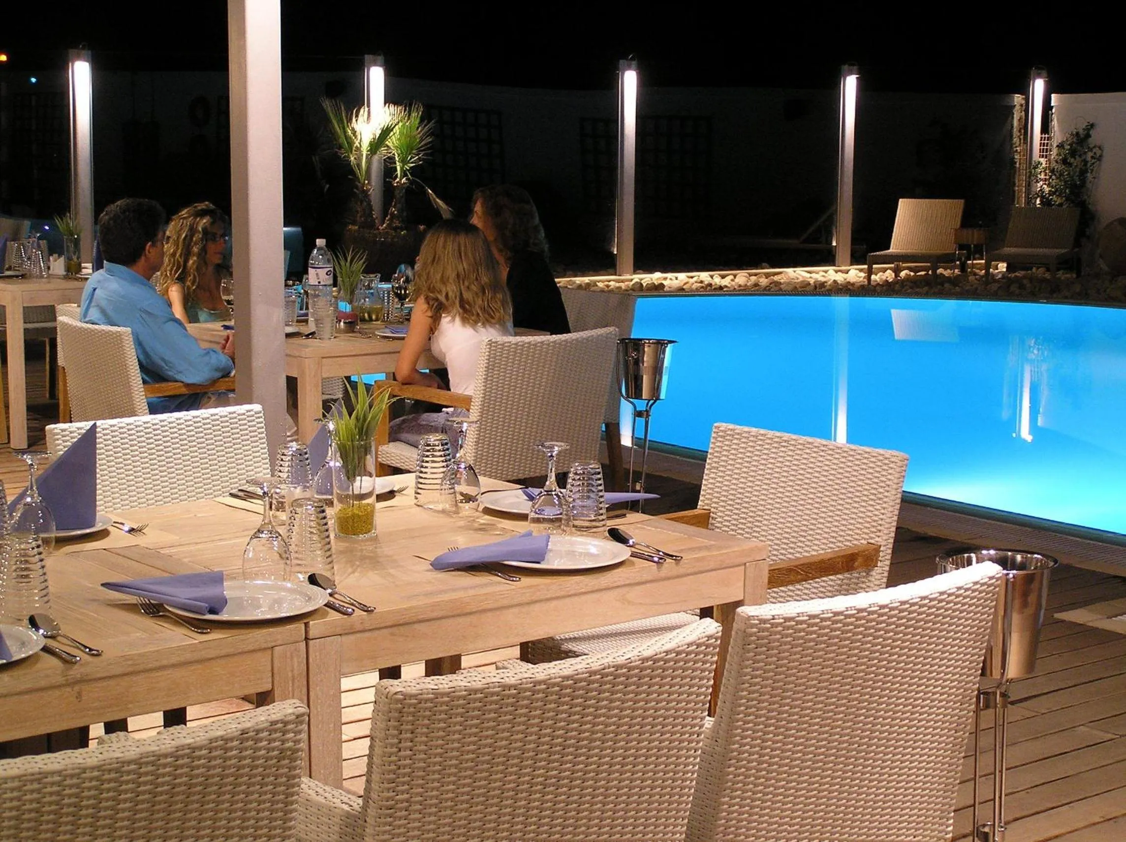 Restaurant/places to eat in Cabo Verde Hotel