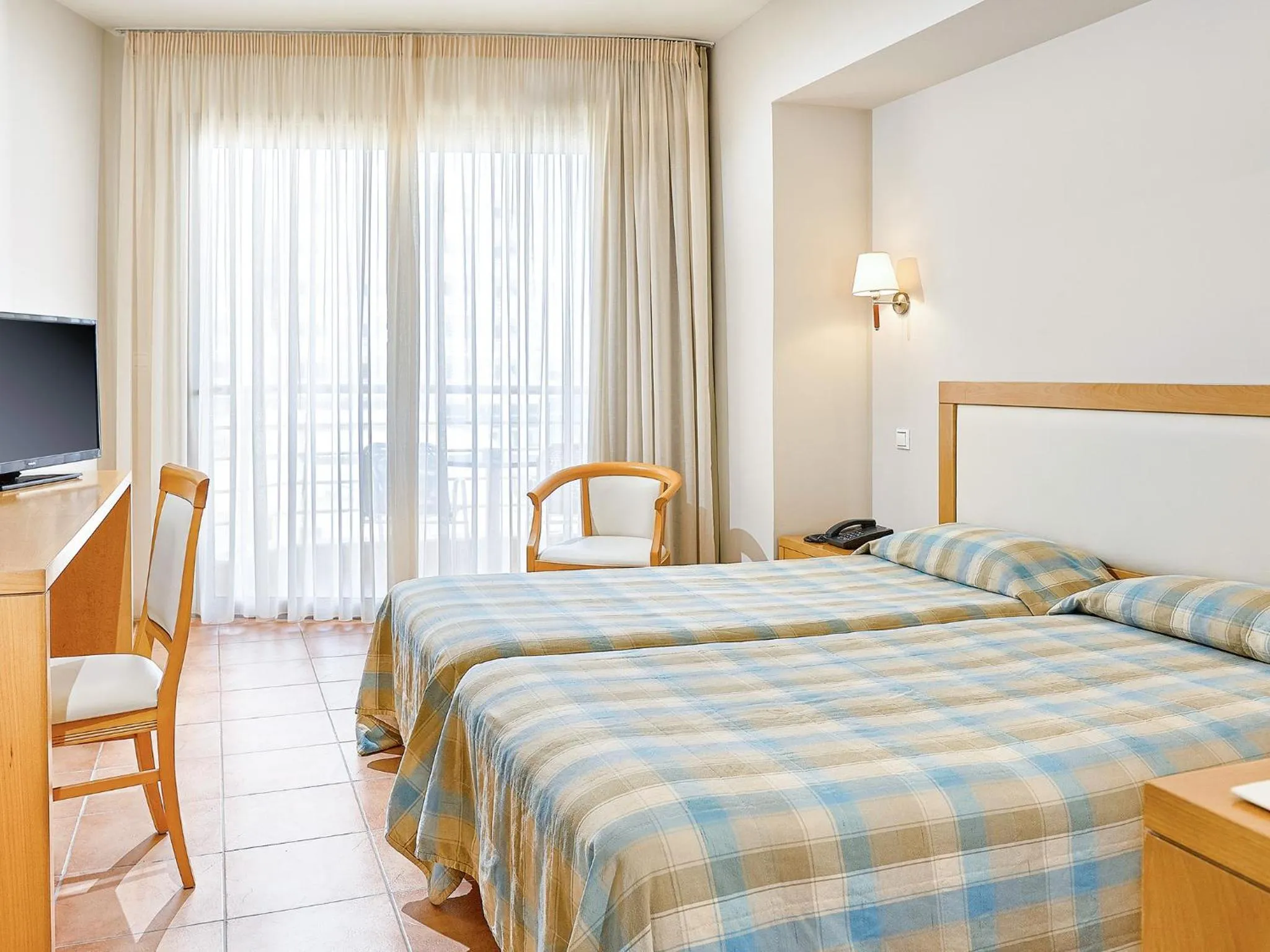 Photo of the whole room, Bed in Cabo Verde Hotel