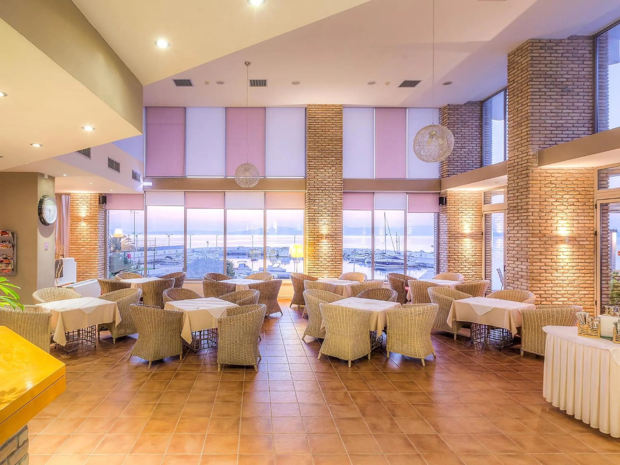 Restaurant/places to eat in Cabo Verde Hotel