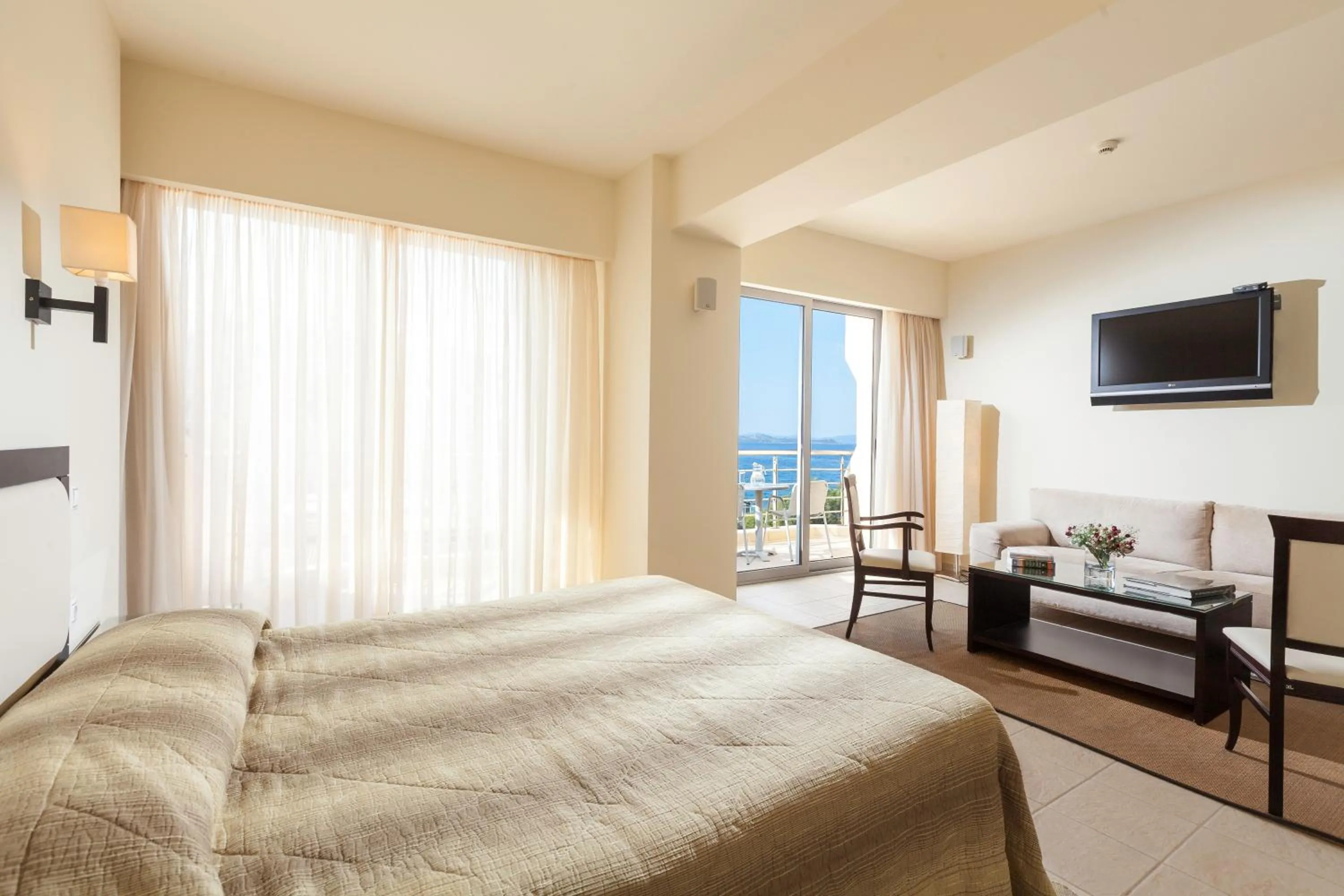 Bed in Cabo Verde Hotel