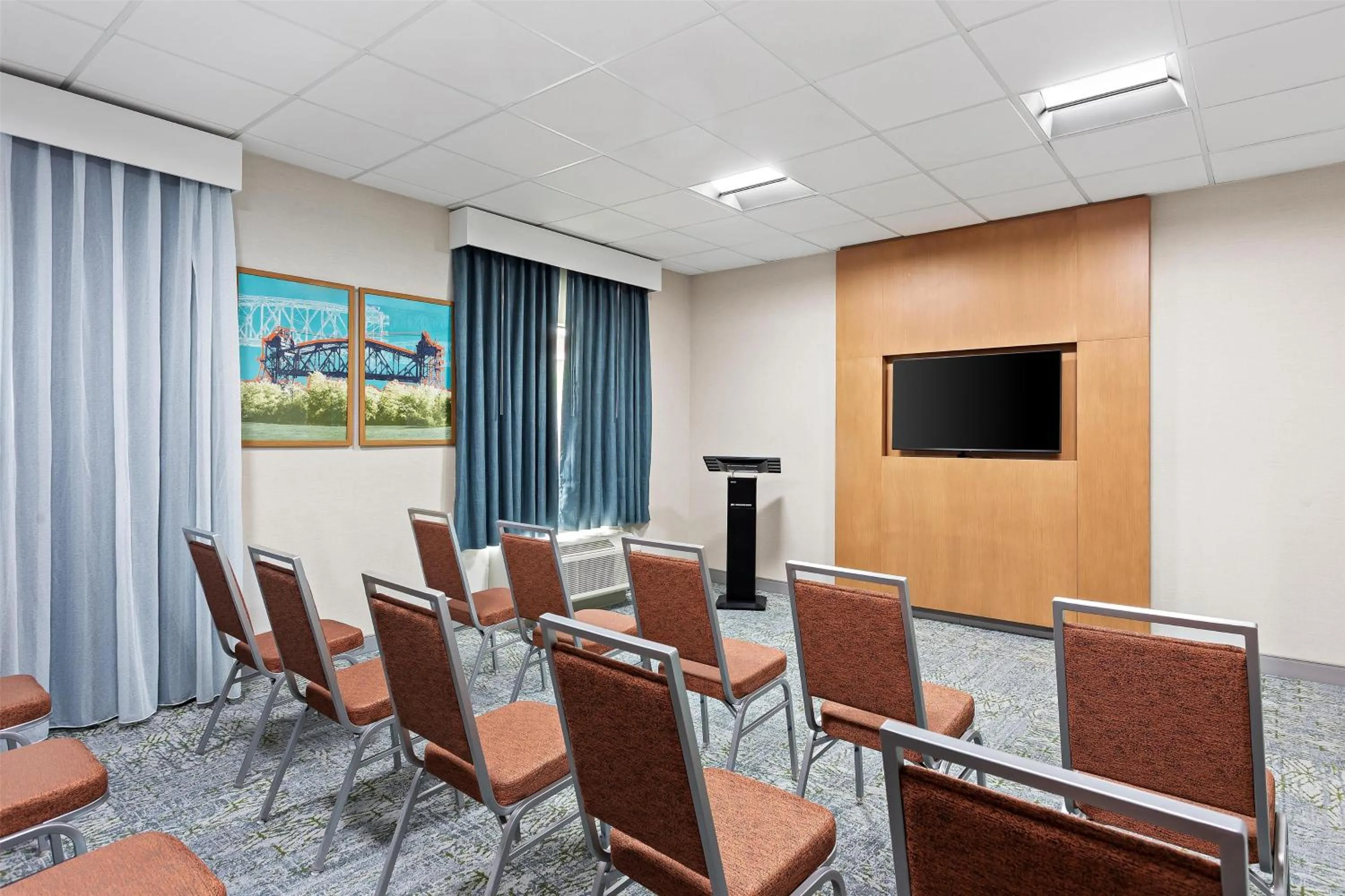 Meeting/conference room in Hampton Inn & Suites Bolingbrook
