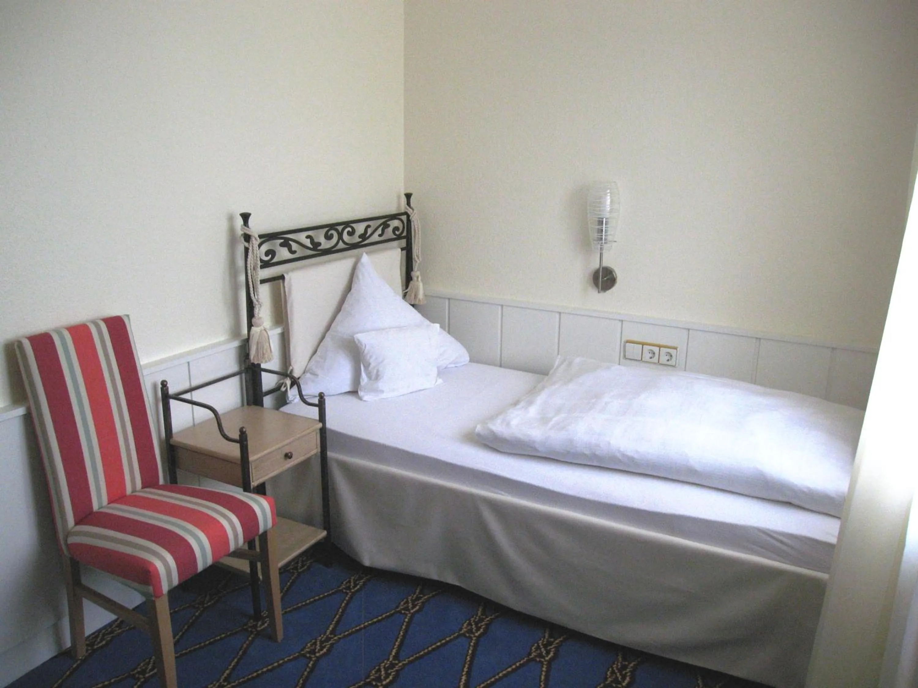 Photo of the whole room, Bed in Hotel & Restaurant Mainaublick