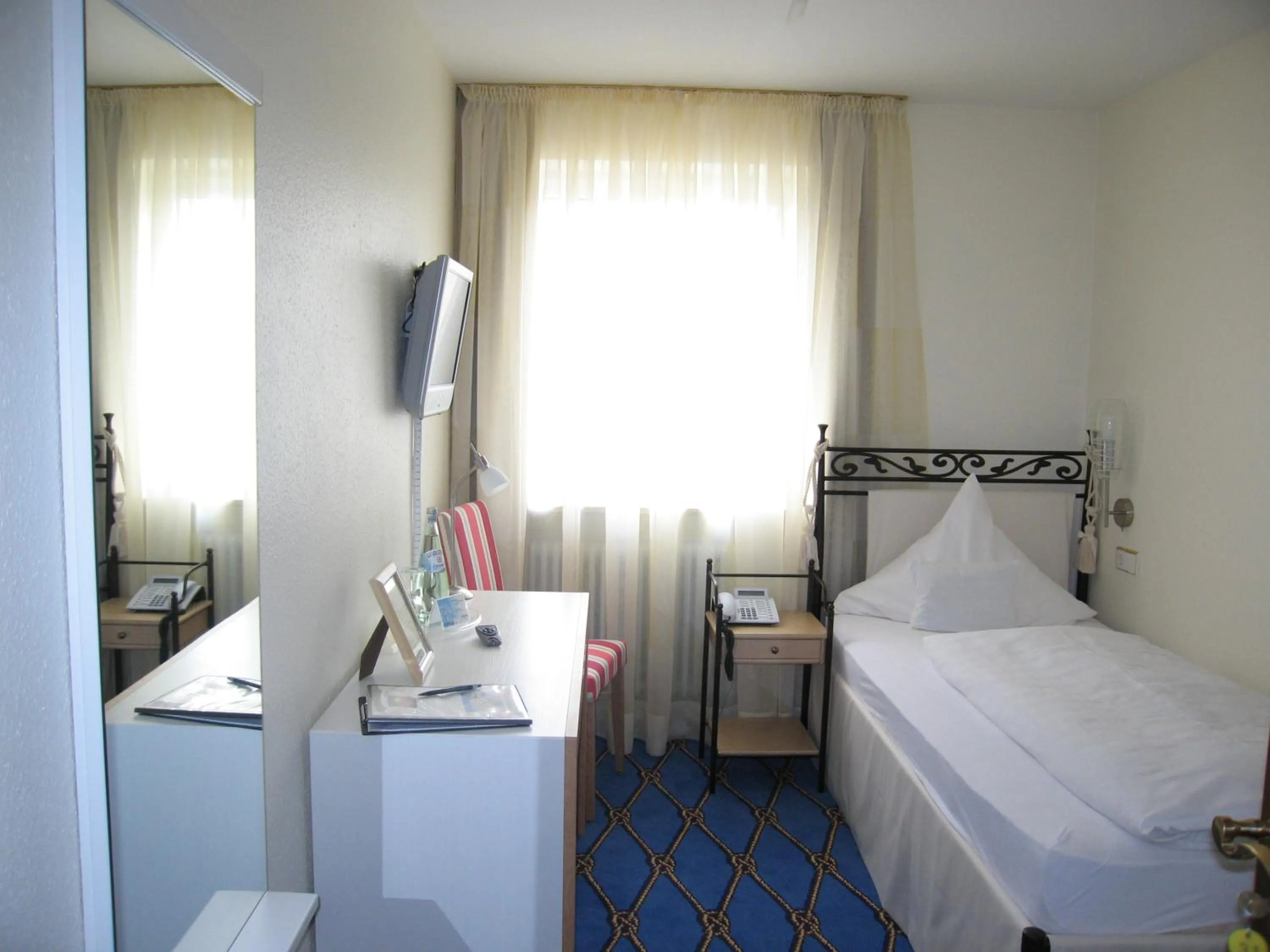 Photo of the whole room, Bed in Hotel & Restaurant Mainaublick