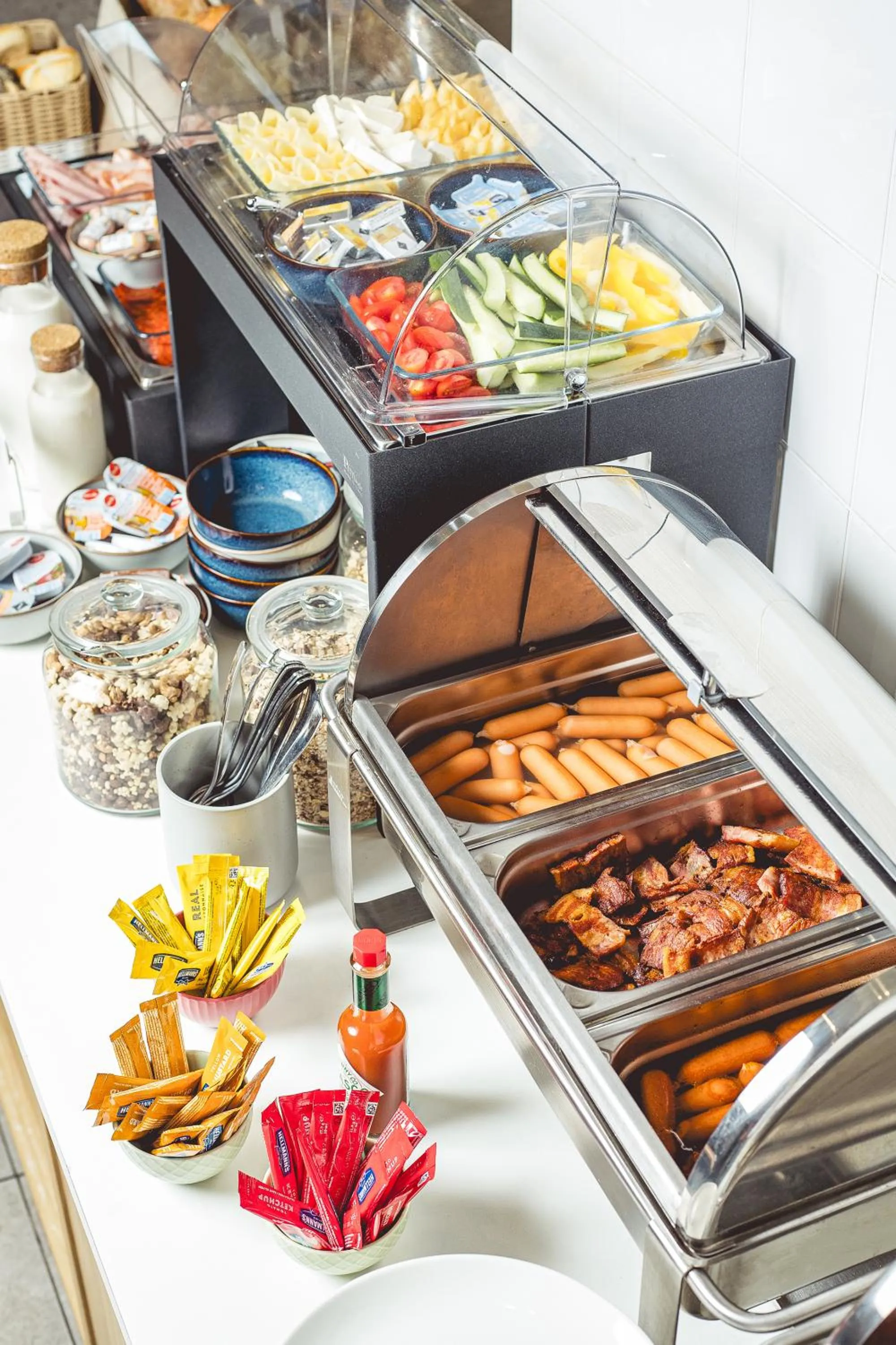 Breakfast in Florin Apart Hotel