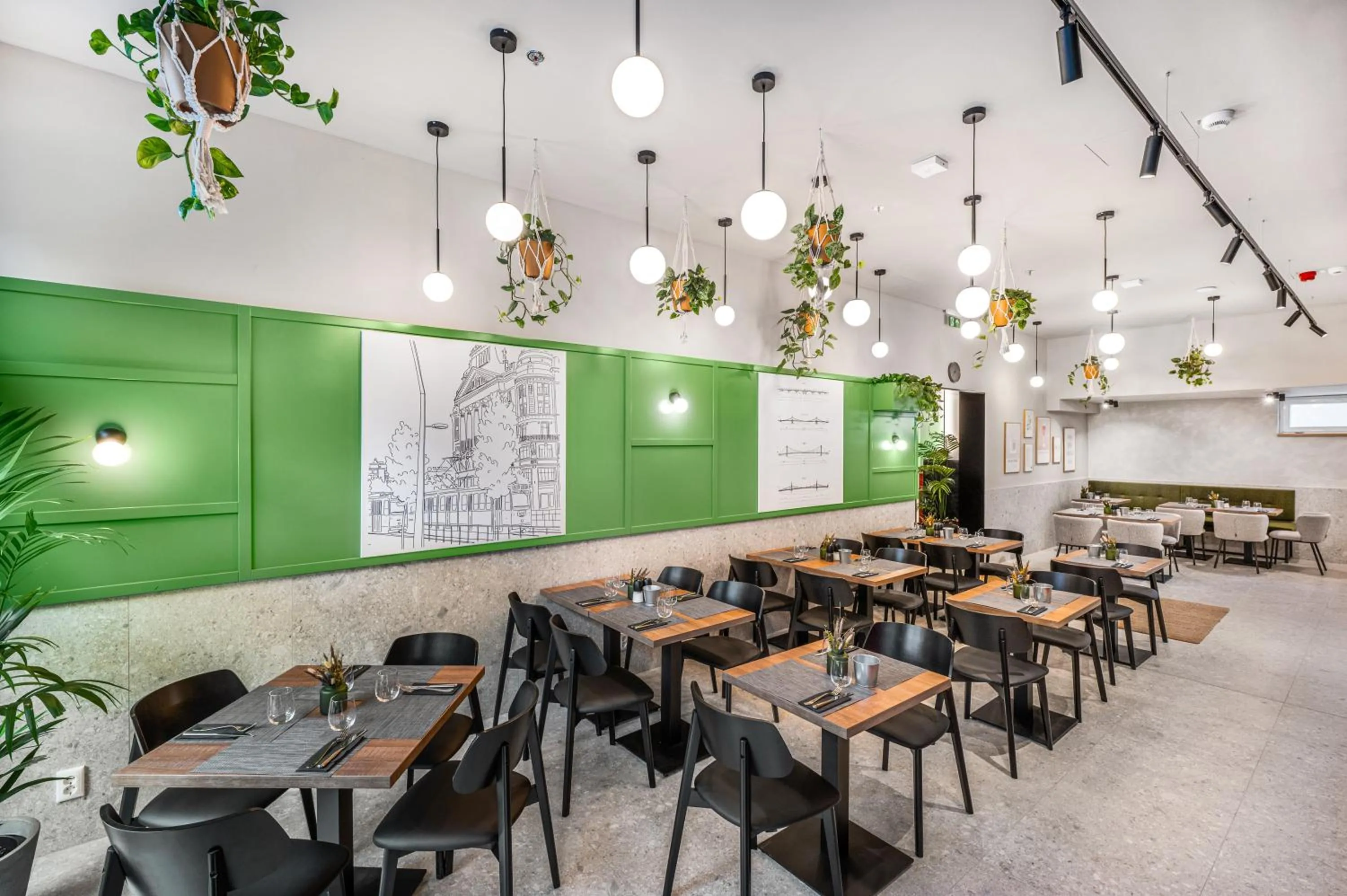 Restaurant/places to eat in Florin Apart Hotel