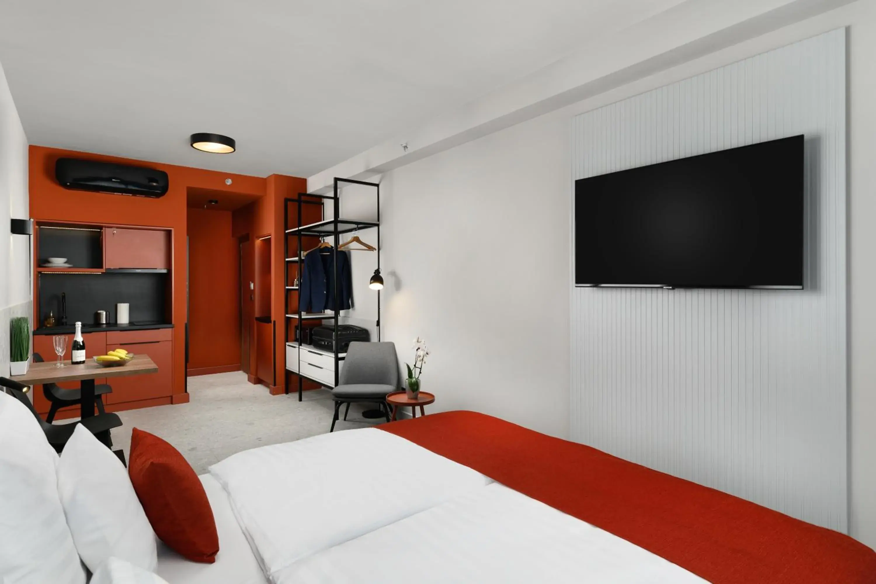 Bed in Florin Apart Hotel Bed in Florin Apart Hotel