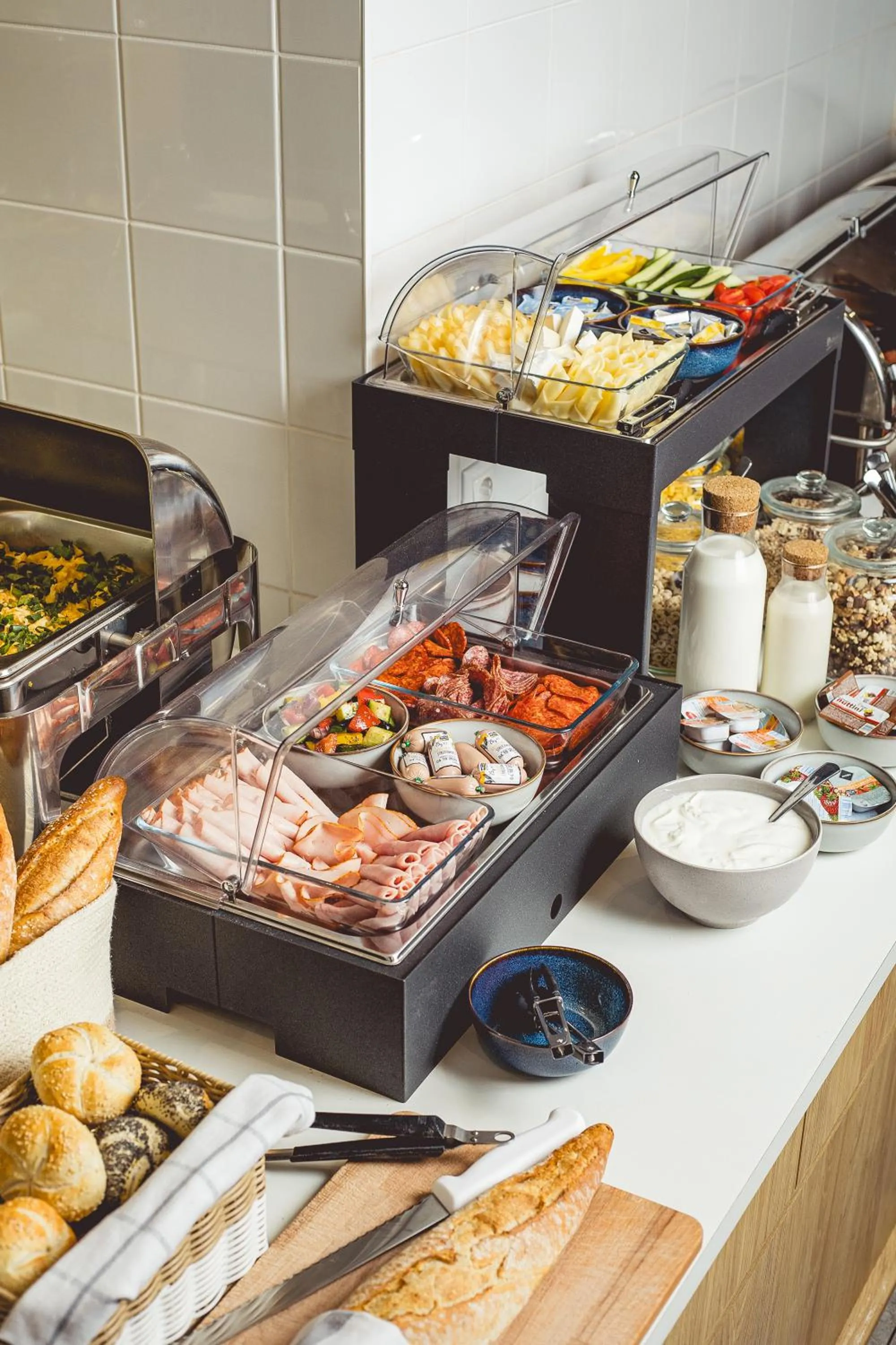 Breakfast in Florin Apart Hotel