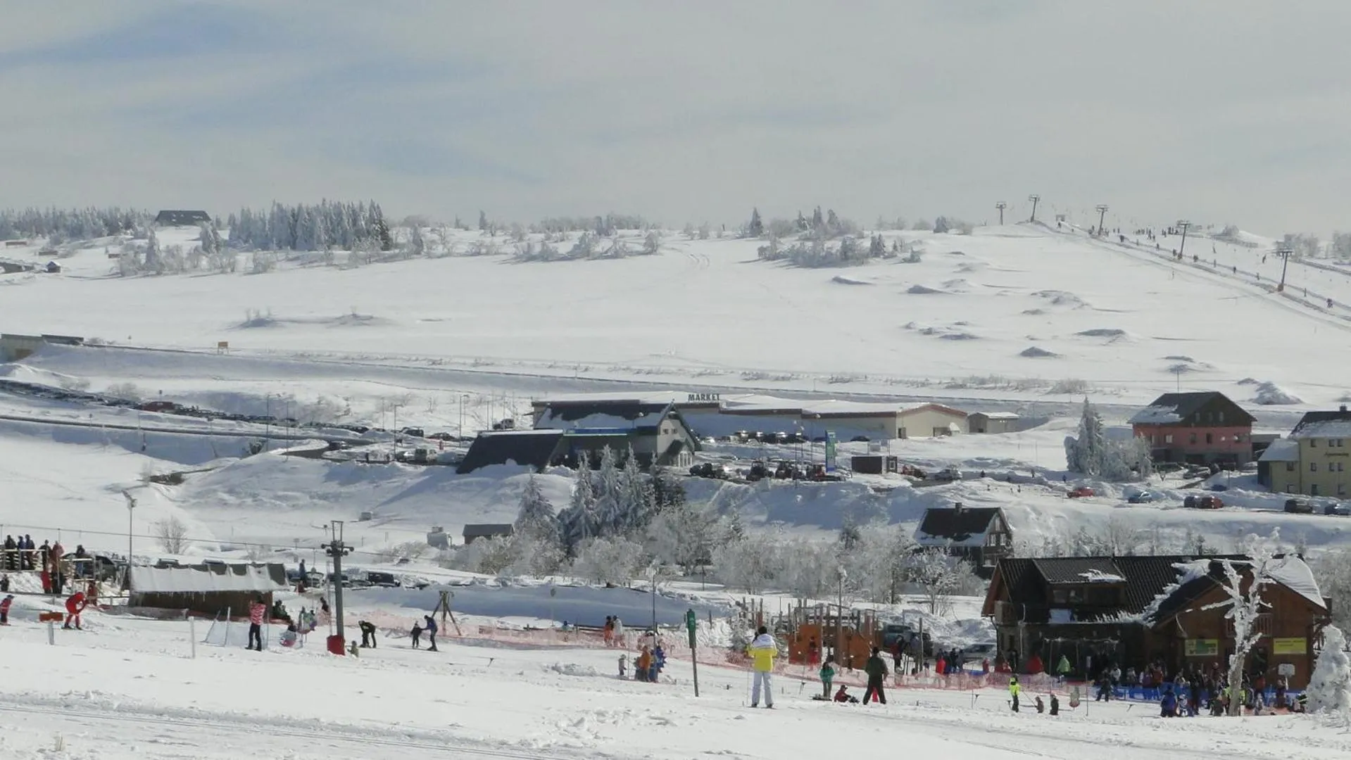 Skiing in Hotel Bozi Dar - Excalibur