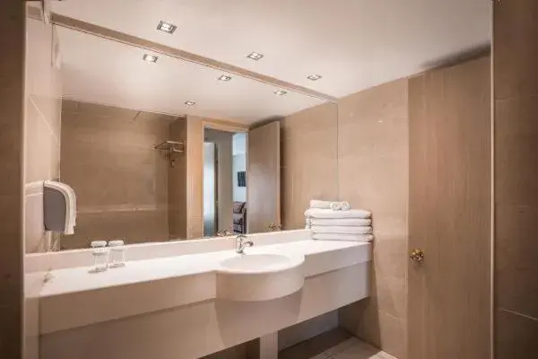 Suite in Astral Nirvana Suites- Half Board Suite in Astral Nirvana Suites- Half Board