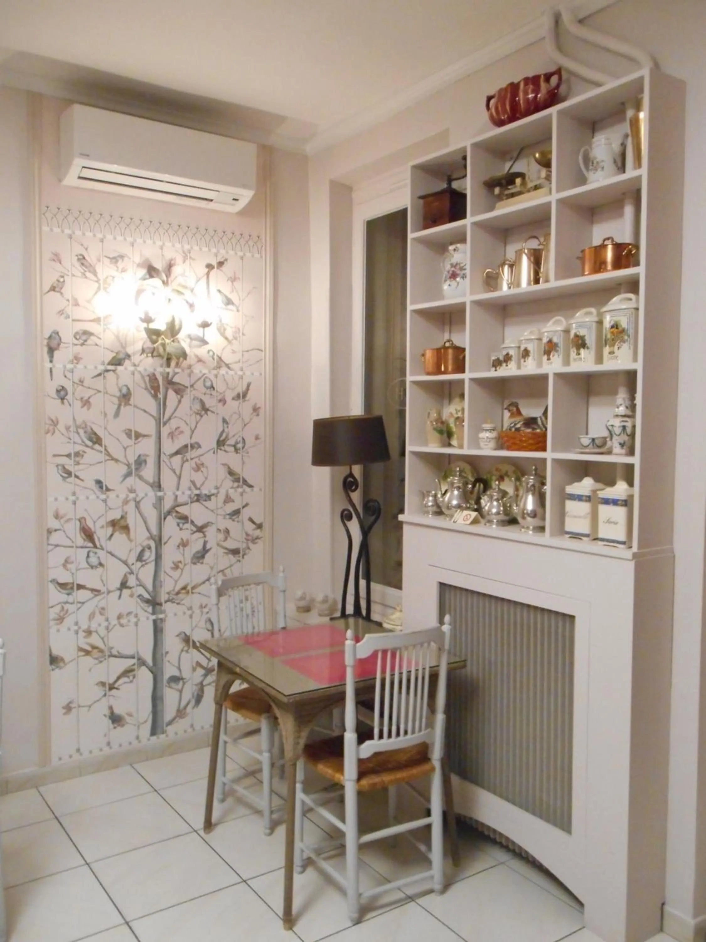 Dining area in Hôtel de l'Avre