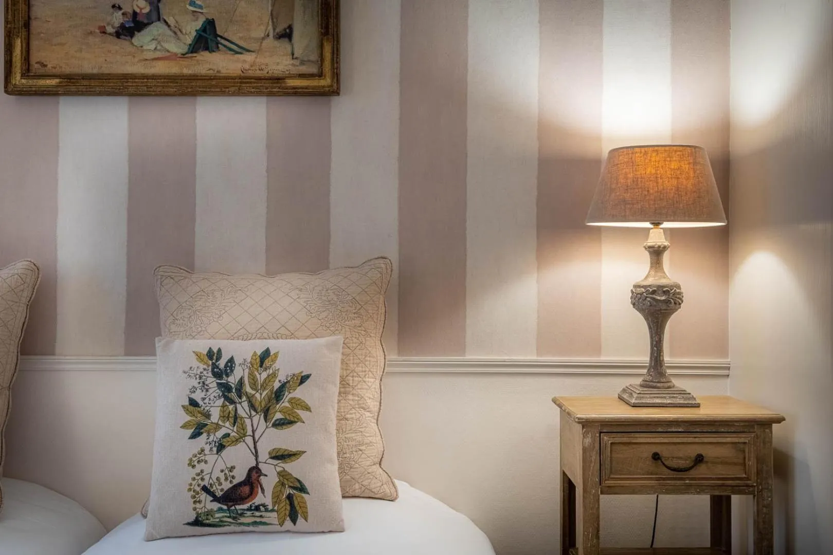 Bedroom, Bed in Hôtel de l'Avre