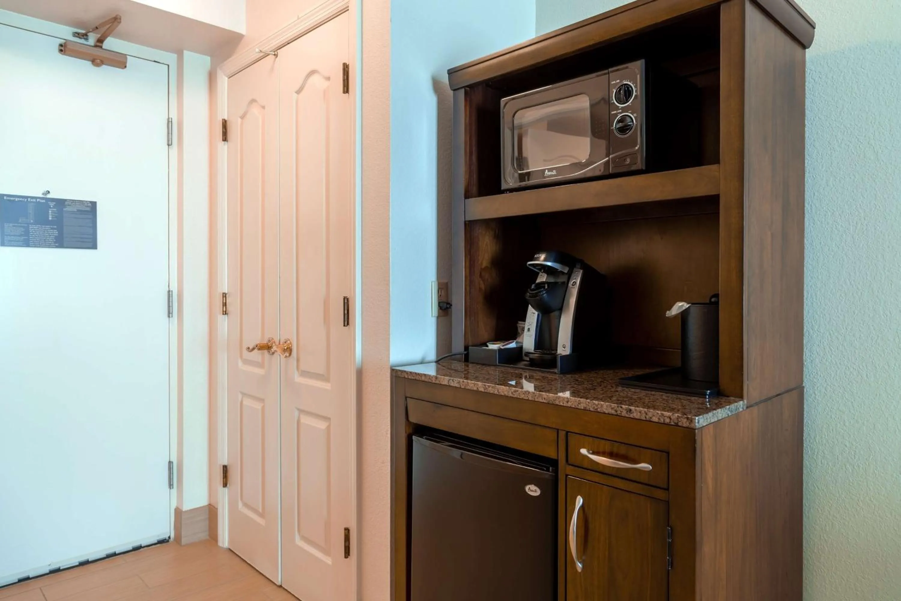 Photo of the whole room in Hilton Garden Inn Orlando East - UCF Area