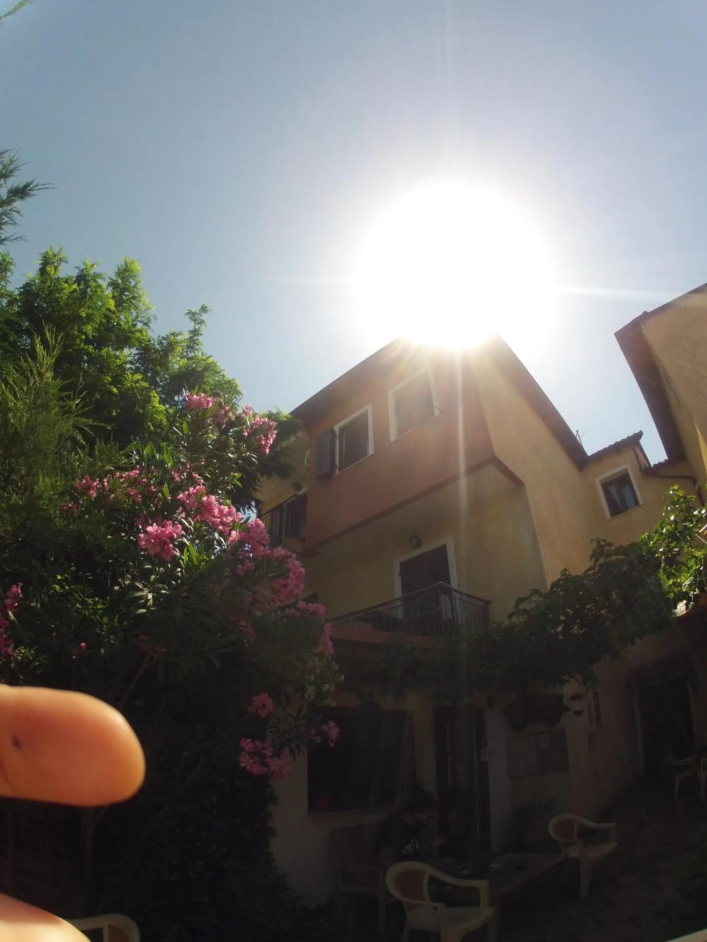 Facade/entrance in Studios Arabas Facade/entrance in Studios Arabas