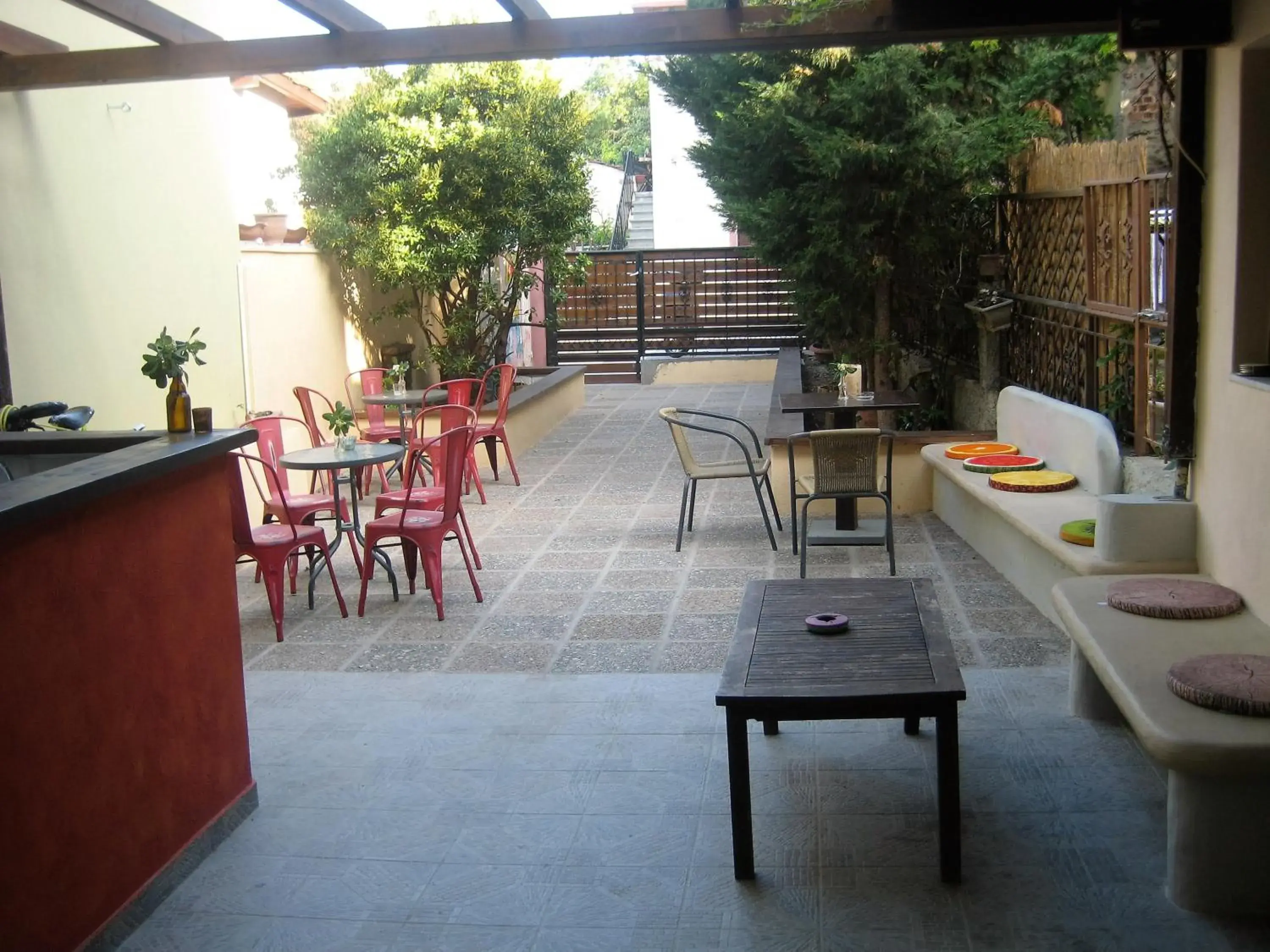 Property building in Studios Arabas Property building in Studios Arabas