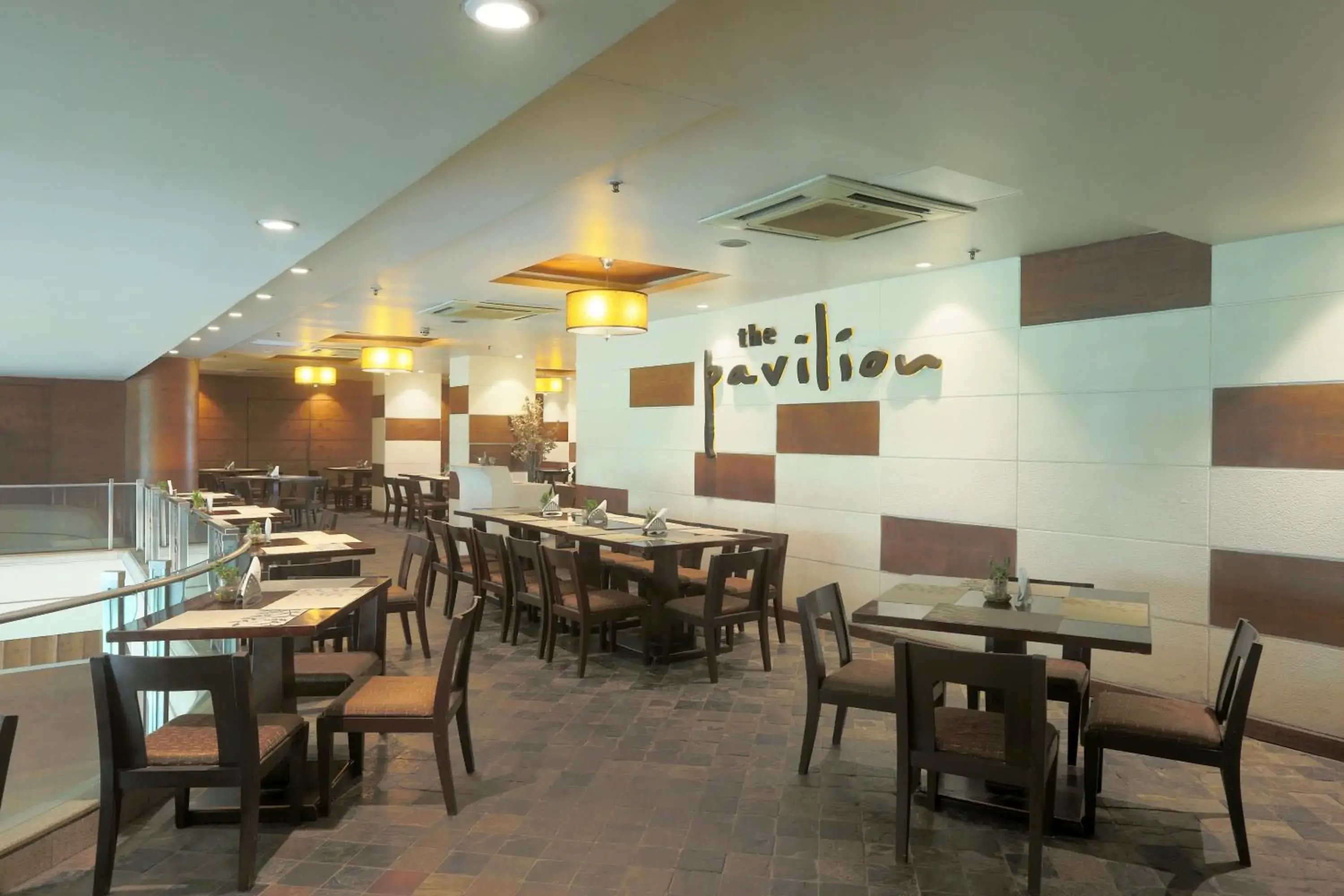 Restaurant/places to eat in Vesta International Restaurant/places to eat in Vesta International