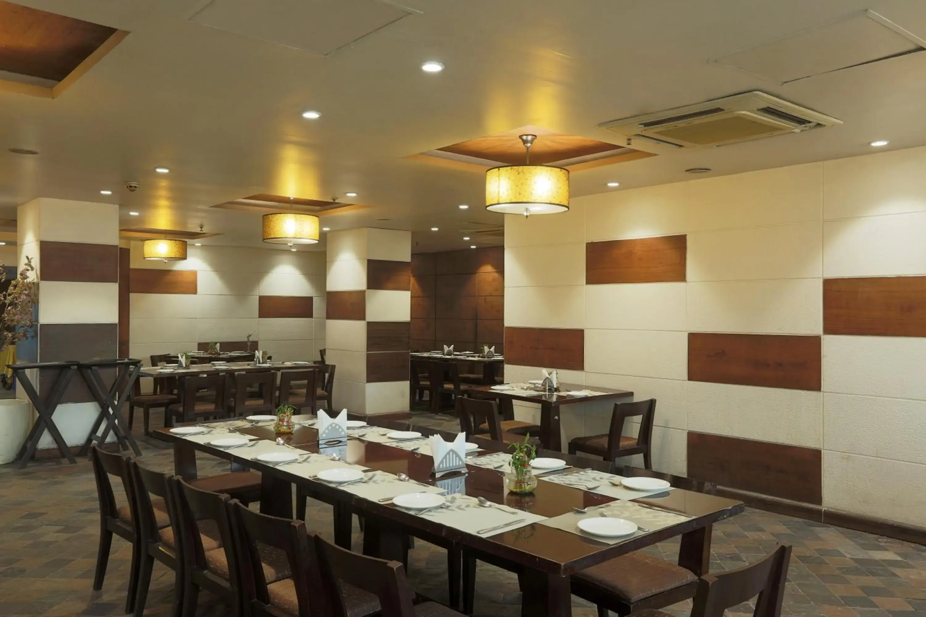 Restaurant/places to eat in Vesta International Restaurant/places to eat in Vesta International