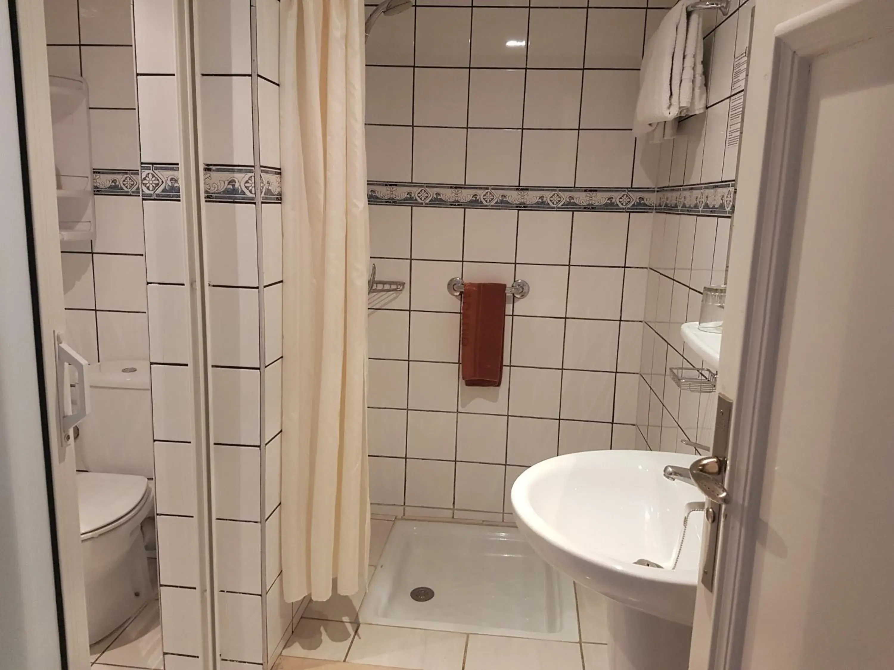 Shower, Bathroom in Residence Yasmina Agadir