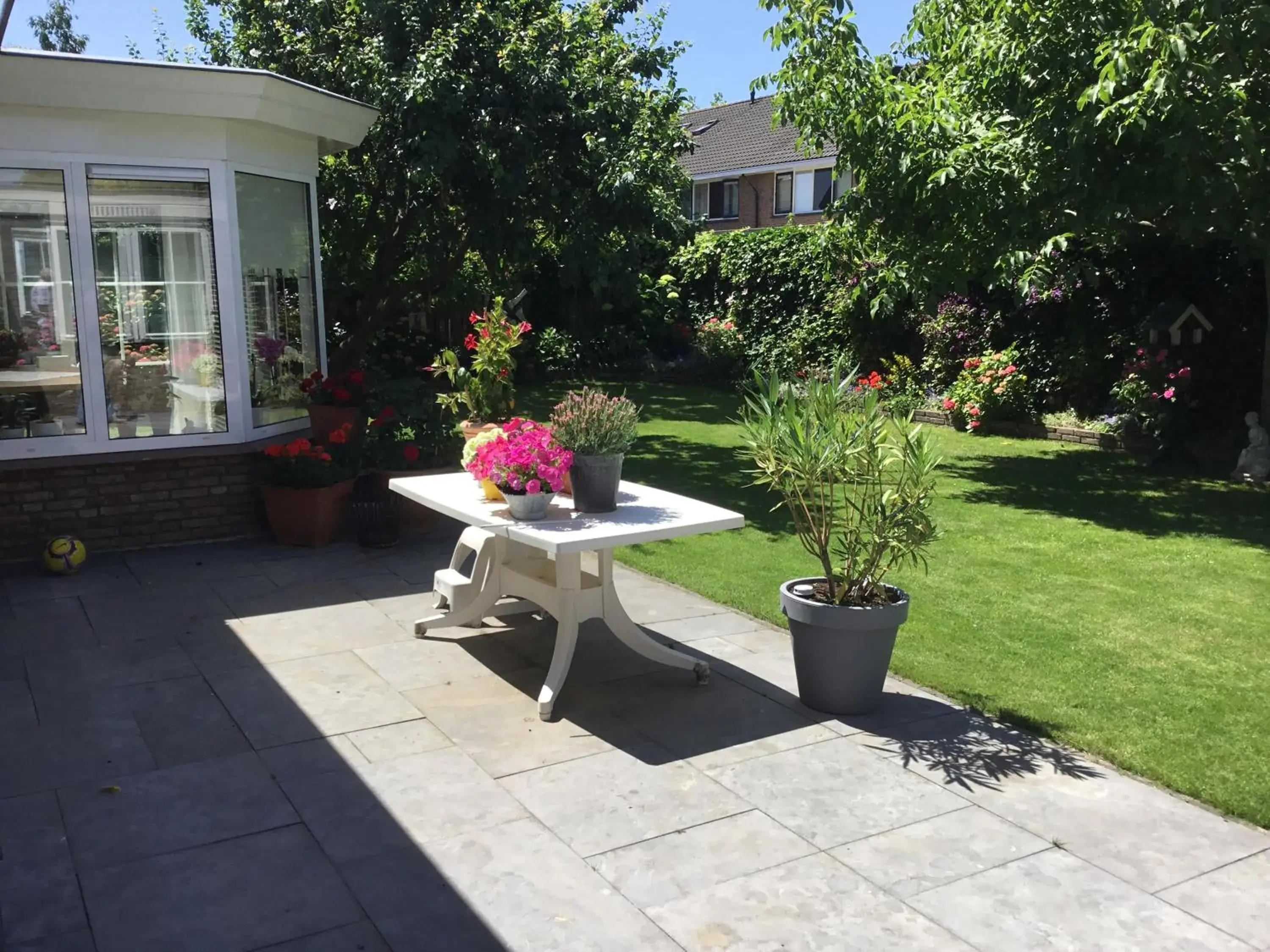 Single Room with Garden View - single occupancy in Valckesteyn Single Room with Garden View - single occupancy in Valckesteyn