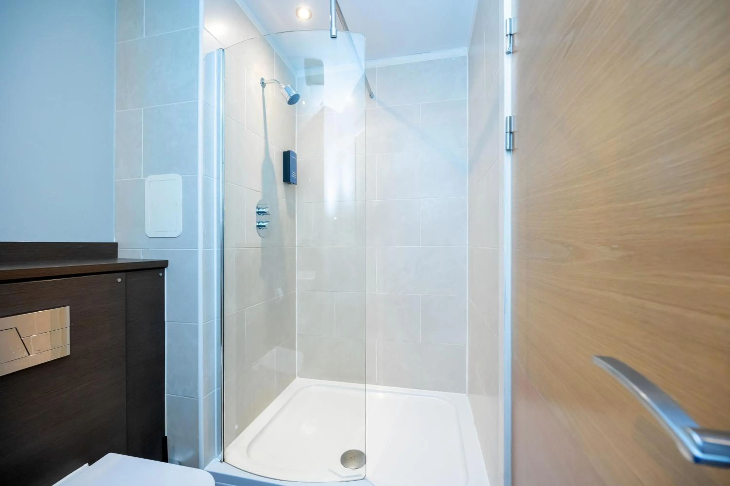 Shower in Staycity Aparthotels Edinburgh West End