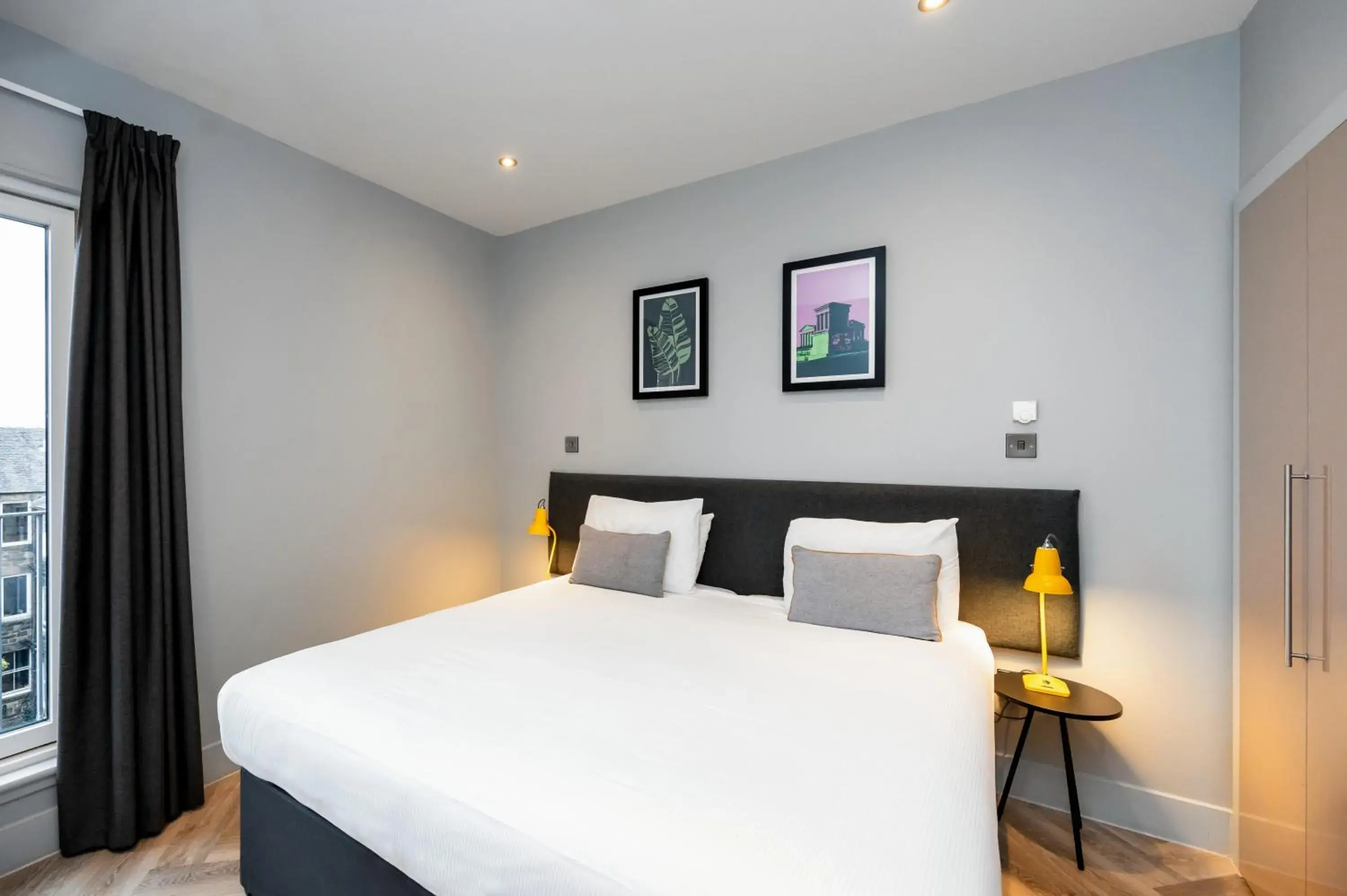 Two-Bedroom Apartment (6 Adults) in Staycity Aparthotels Edinburgh West End Two-Bedroom Apartment (6 Adults) in Staycity Aparthotels Edinburgh West End