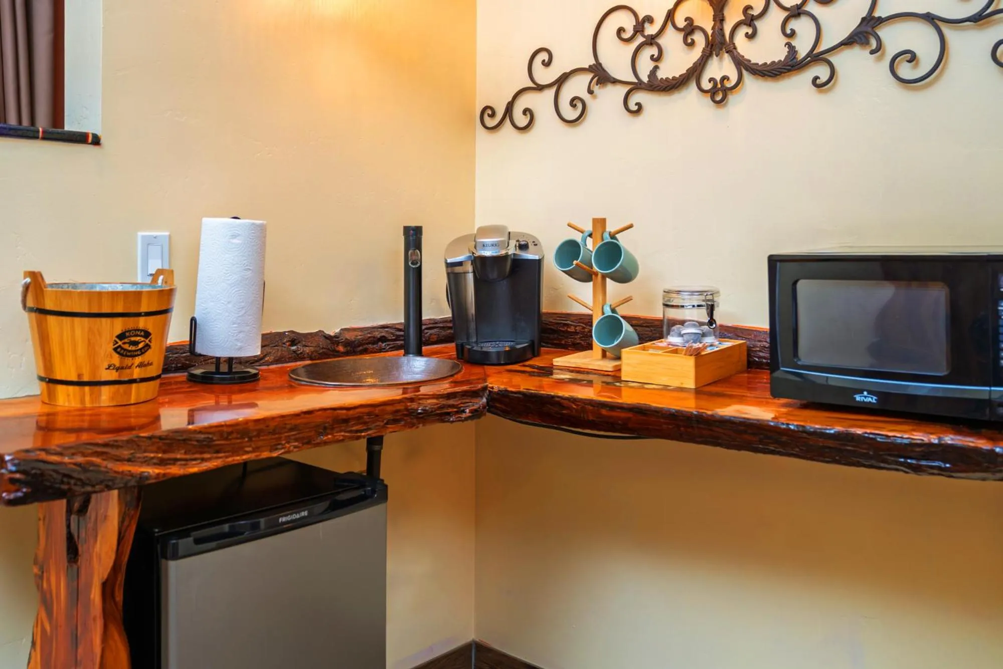 Kitchen or kitchenette in Nomads Hotel