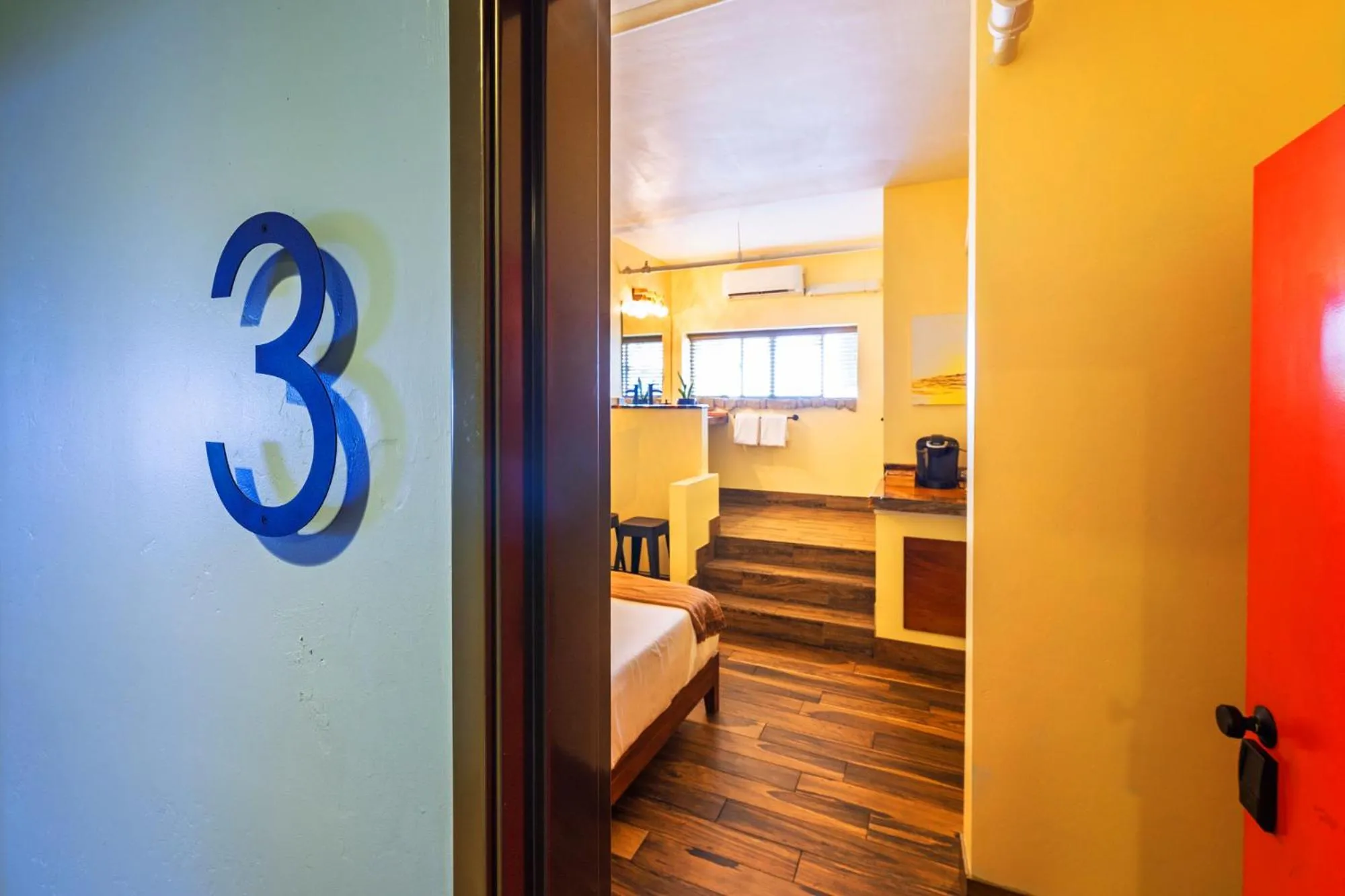 Bedroom, Bed in Nomads Hotel