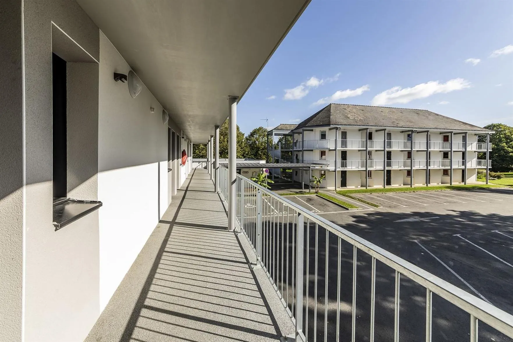 Balcony/Terrace in Hotel du Parc - Chantepie