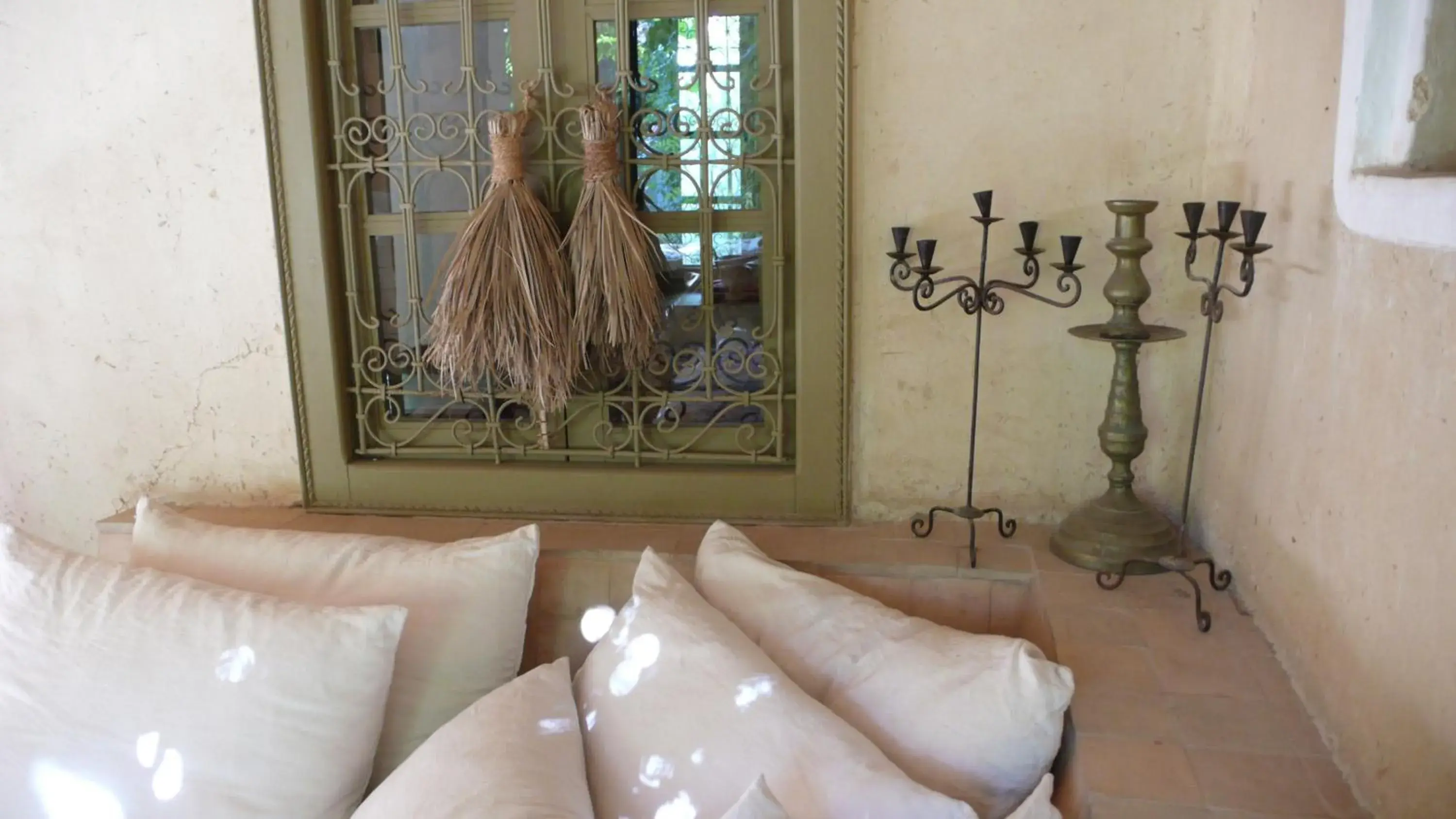 Sofa Double Room in Dar Zahia Sofa Double Room in Dar Zahia