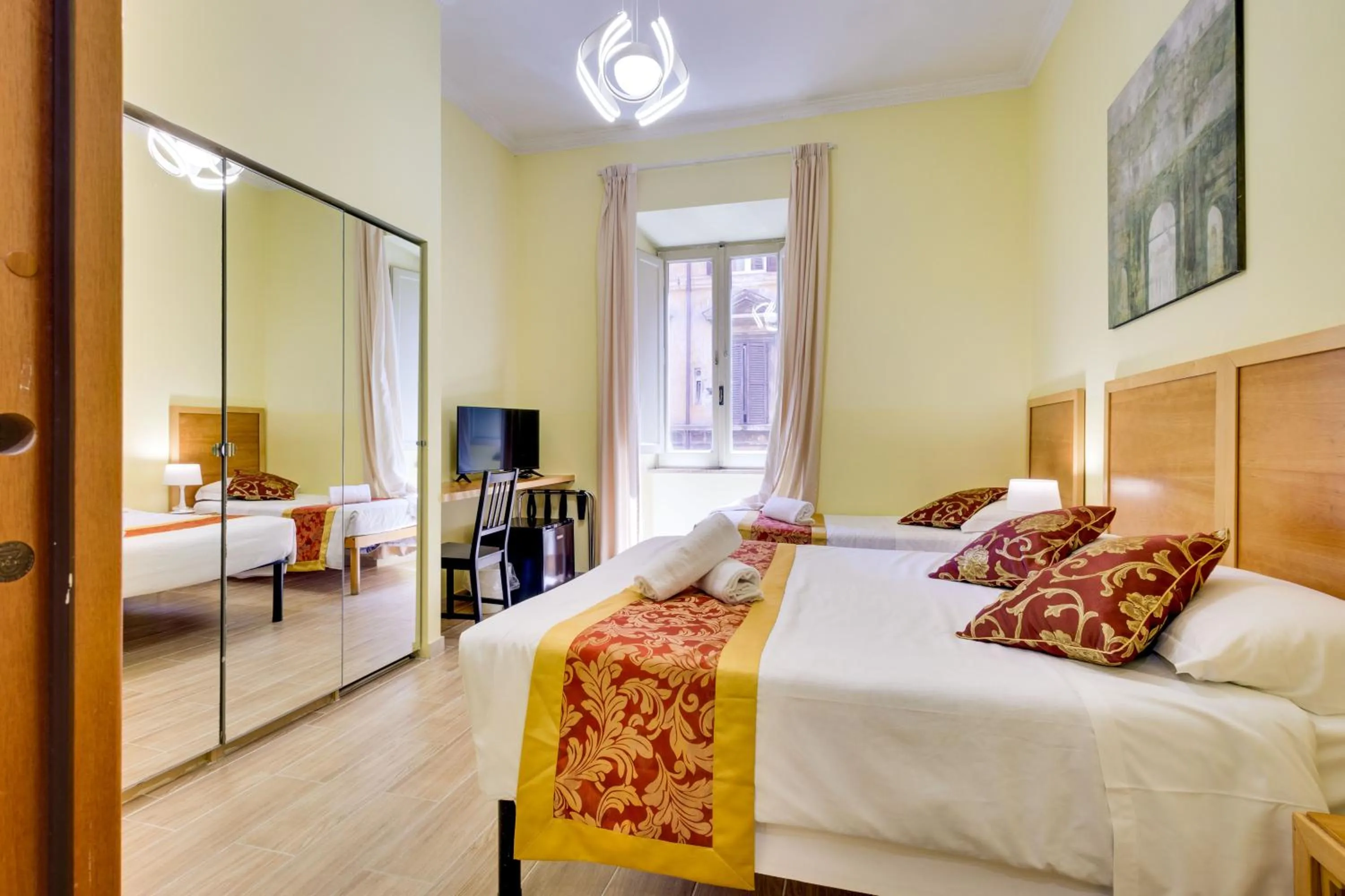 Bedroom, Bed in Hotel Terminal