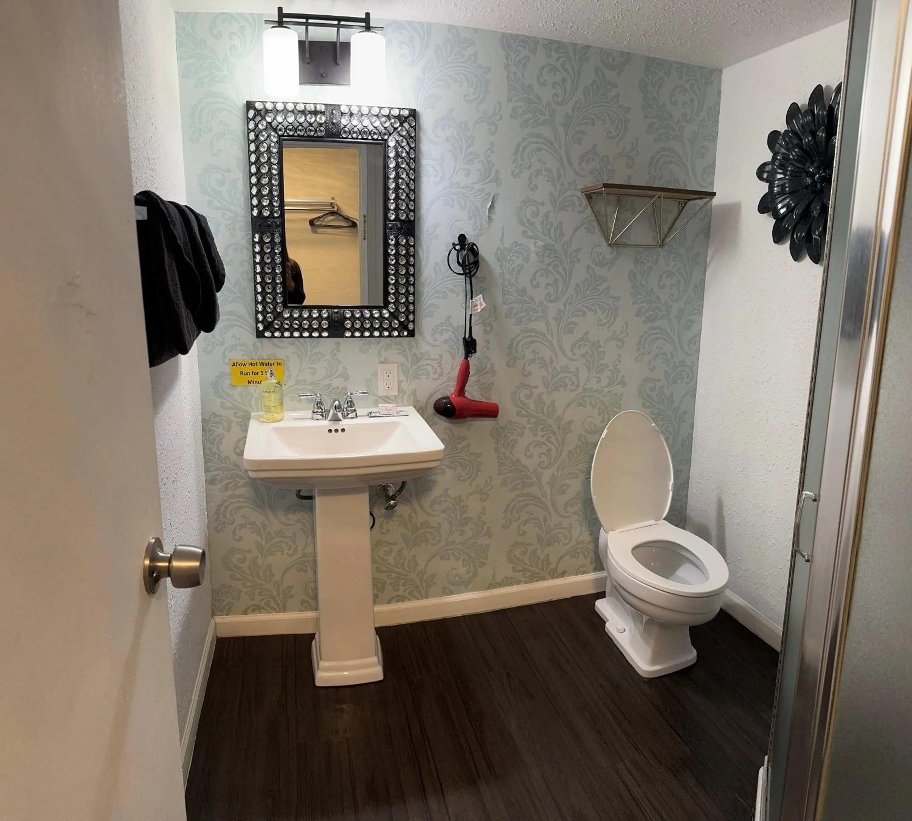 The Village Inn Hotel