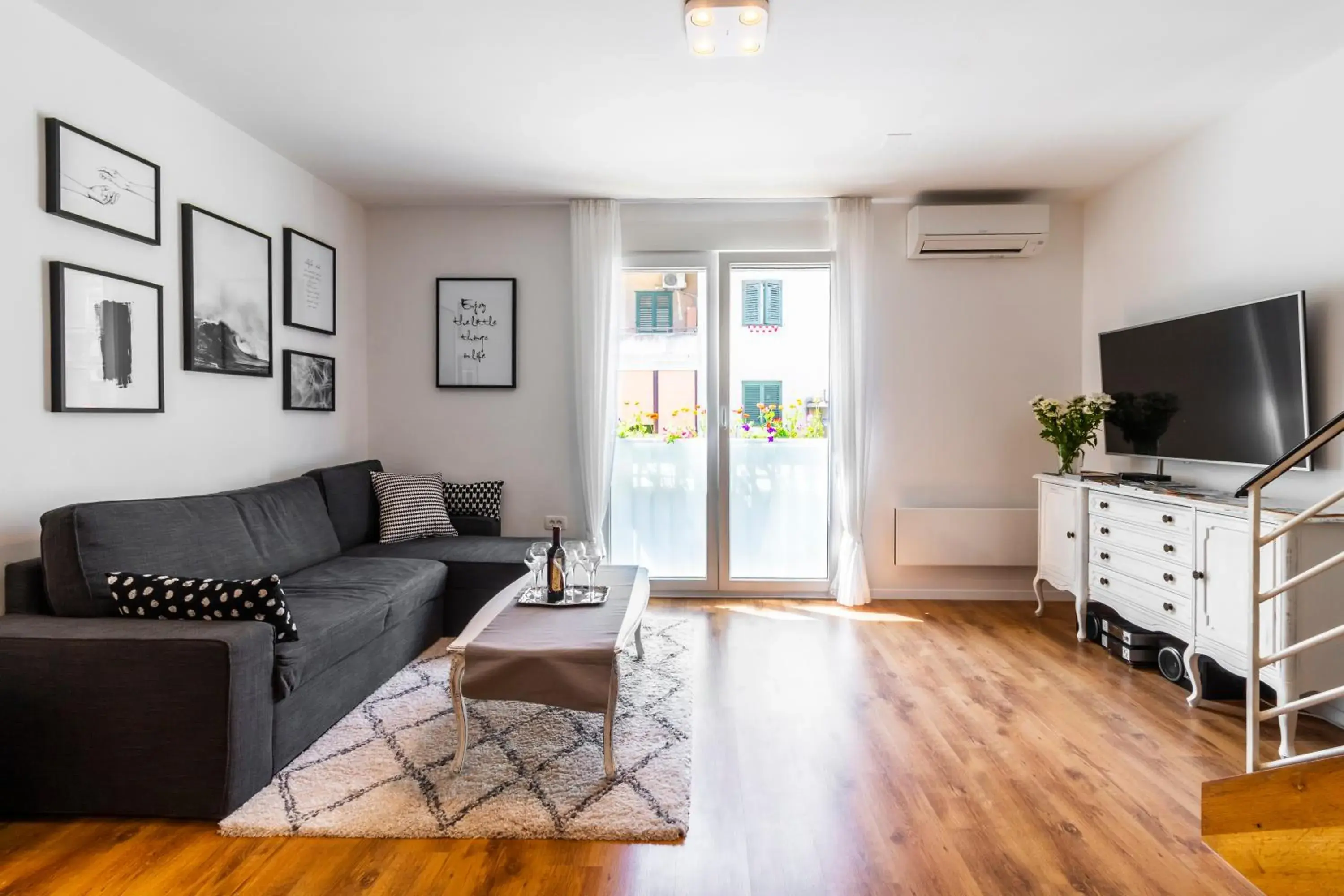 Apartment In Centre For 6 Apartment In Centre For 6