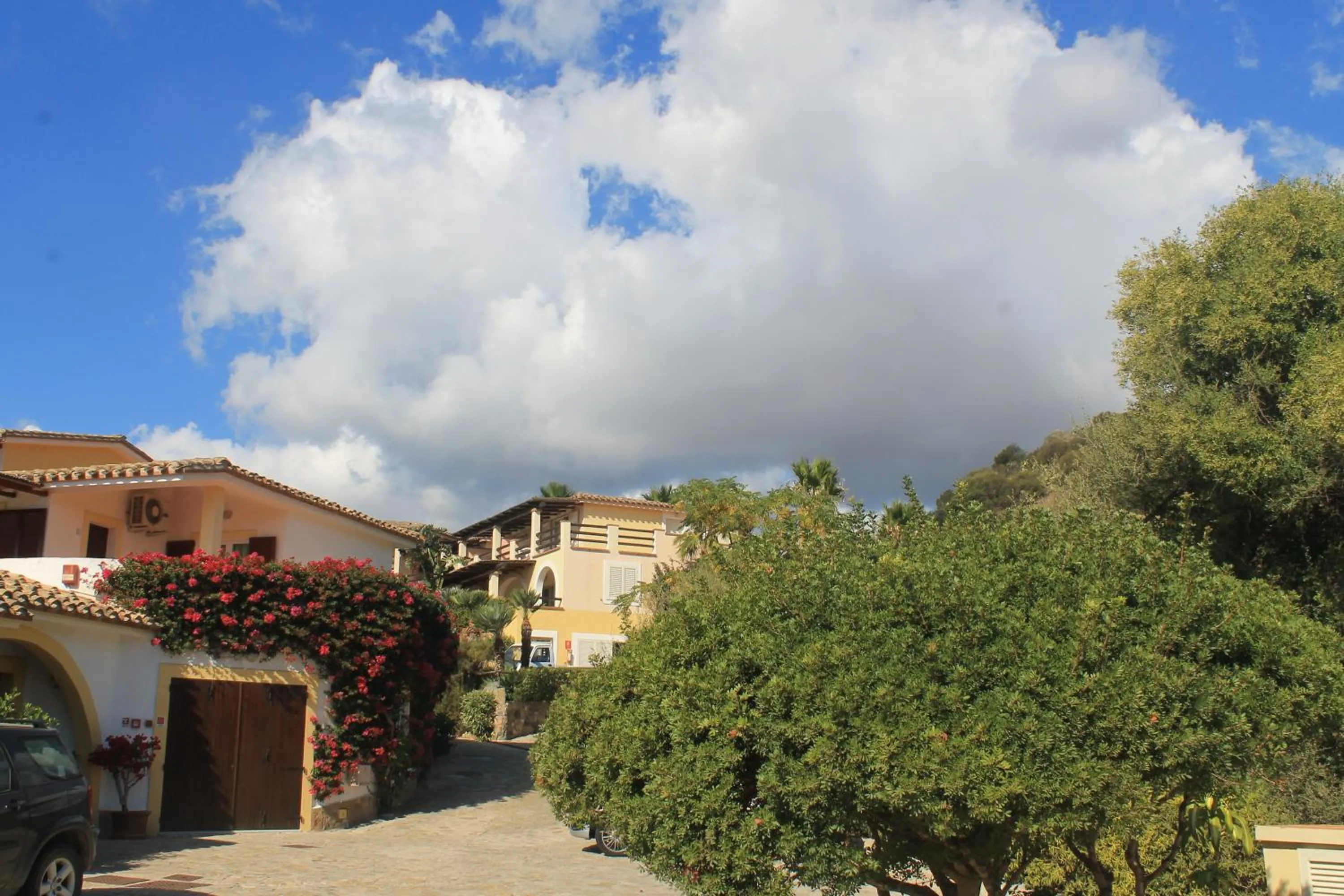 Facade/entrance in Residence Le Bouganville
