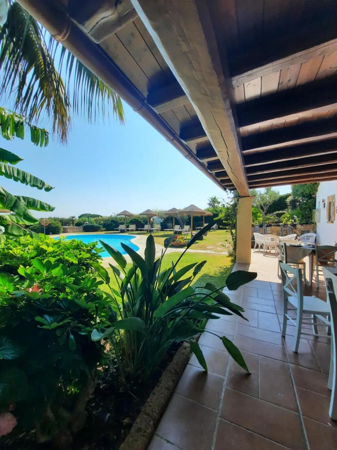 Restaurant/places to eat in Residence Le Bouganville