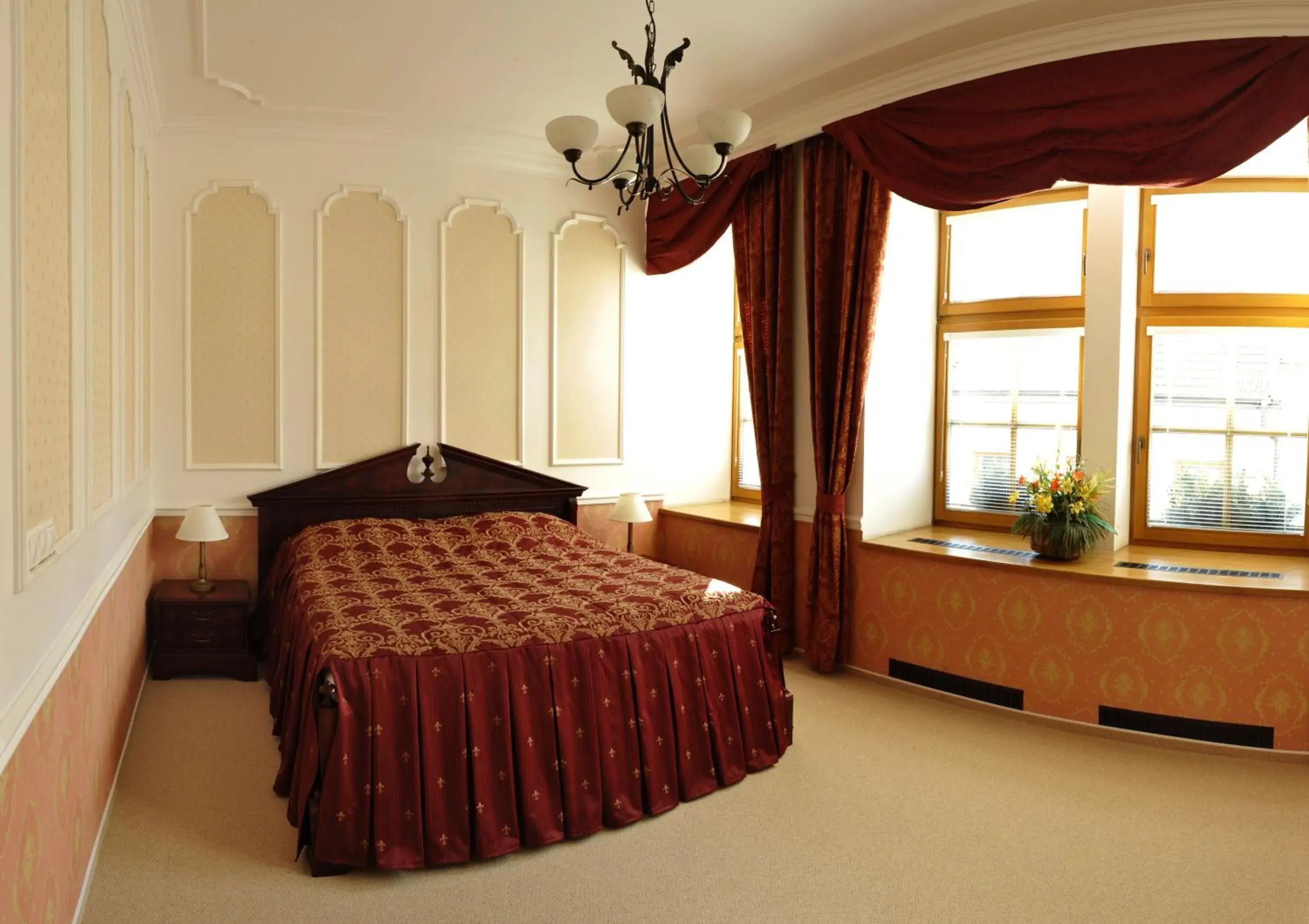 Suite in Hotel Pod Zamkem Suite in Hotel Pod Zamkem