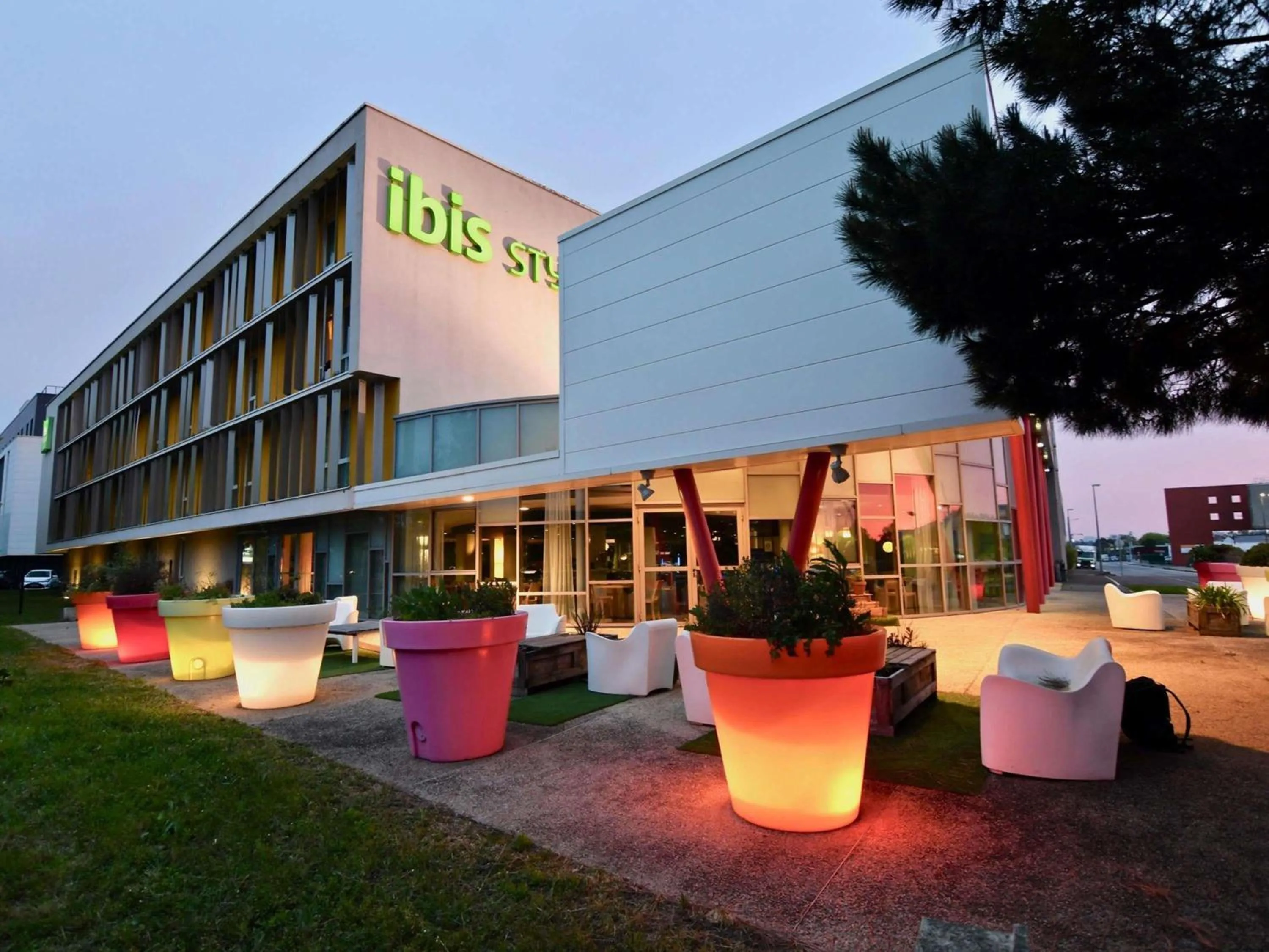 Property building in ibis Styles Nantes Reze Aéroport