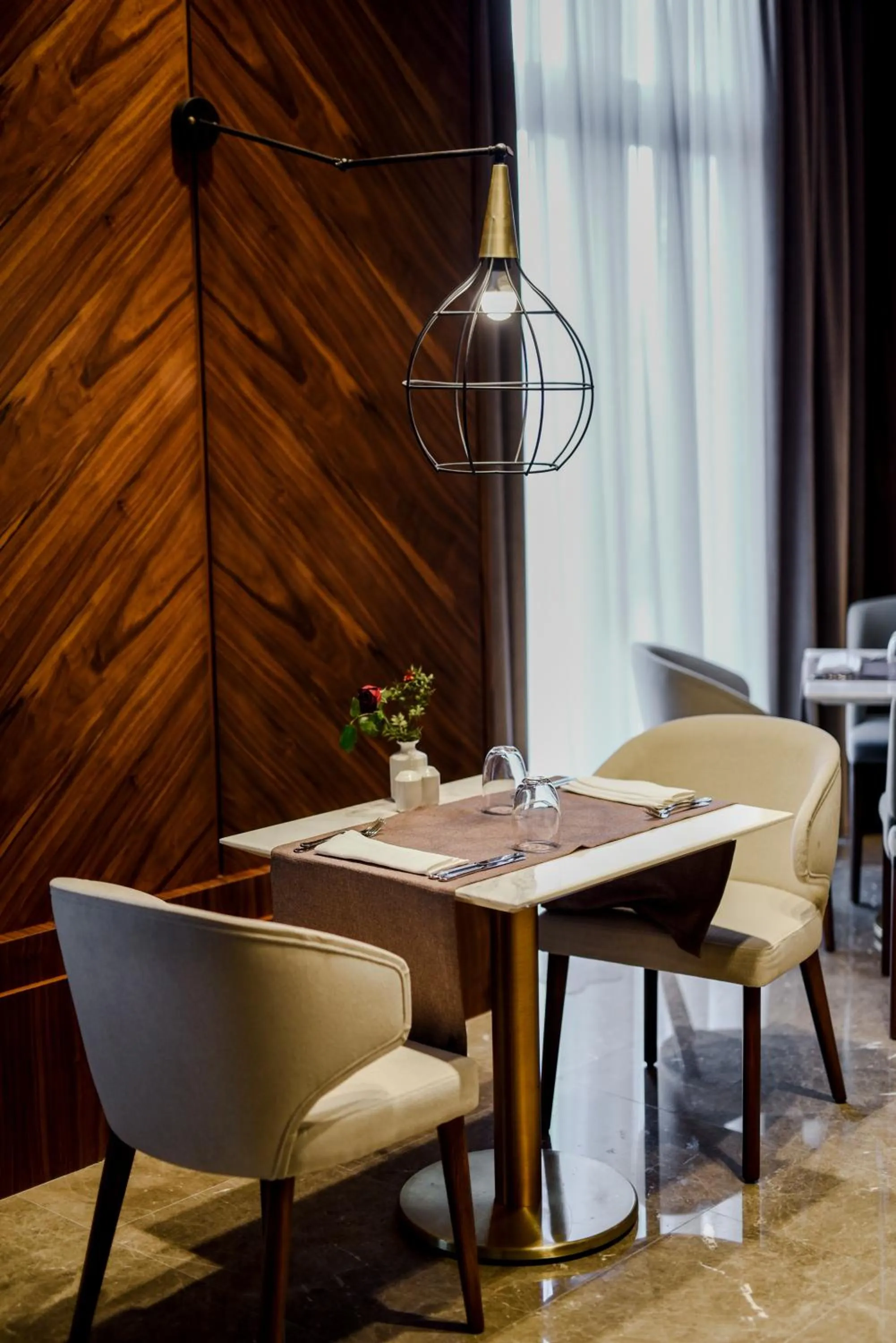 Restaurant/places to eat in Rocks Hotel & Casino